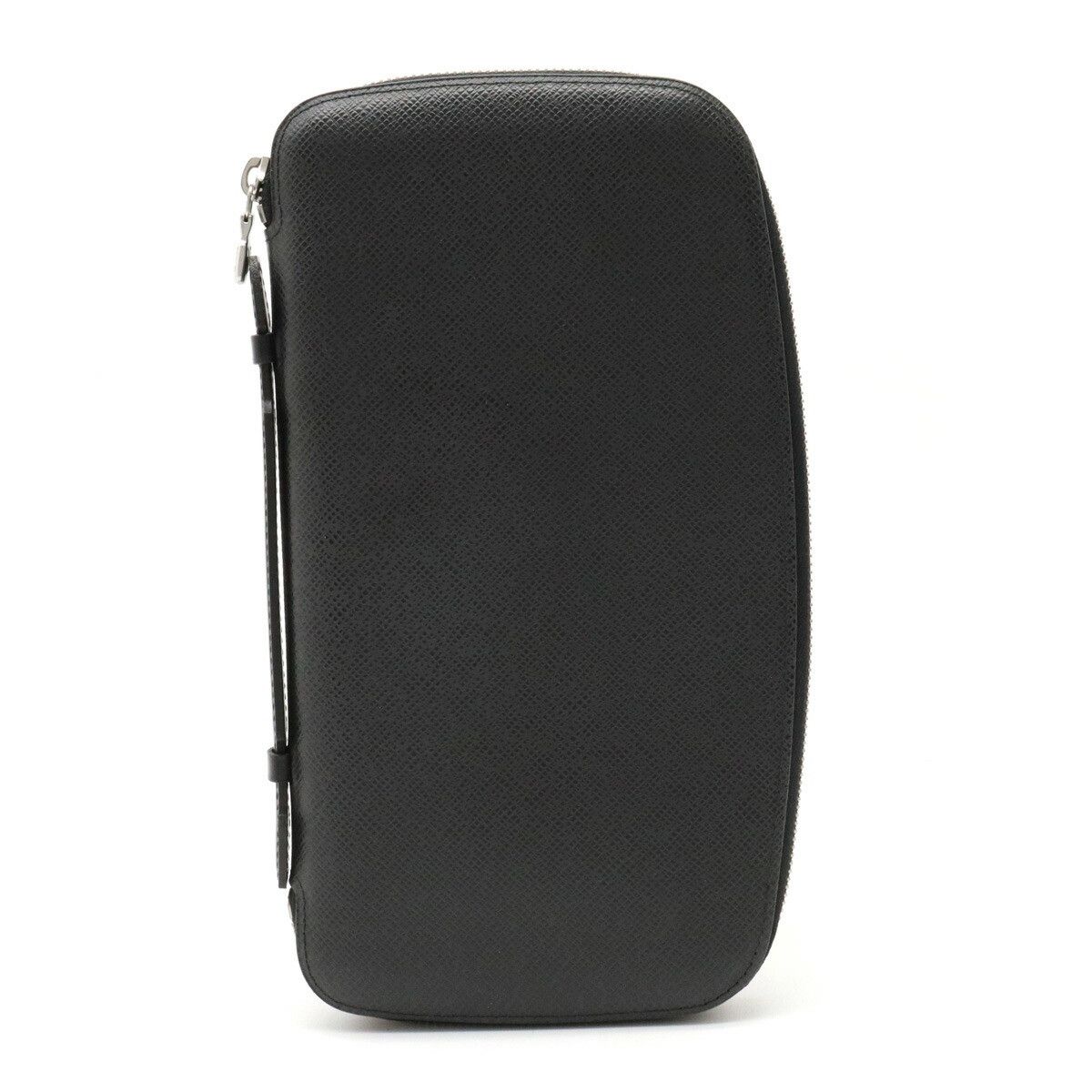 Louis Vuitton Louis Vuitton Louis Vuitton Taiga Leather Travel Case Black Leather Clutch Bag M30652 in Great Condition Size ONE SIZE - 1 Thumbnail