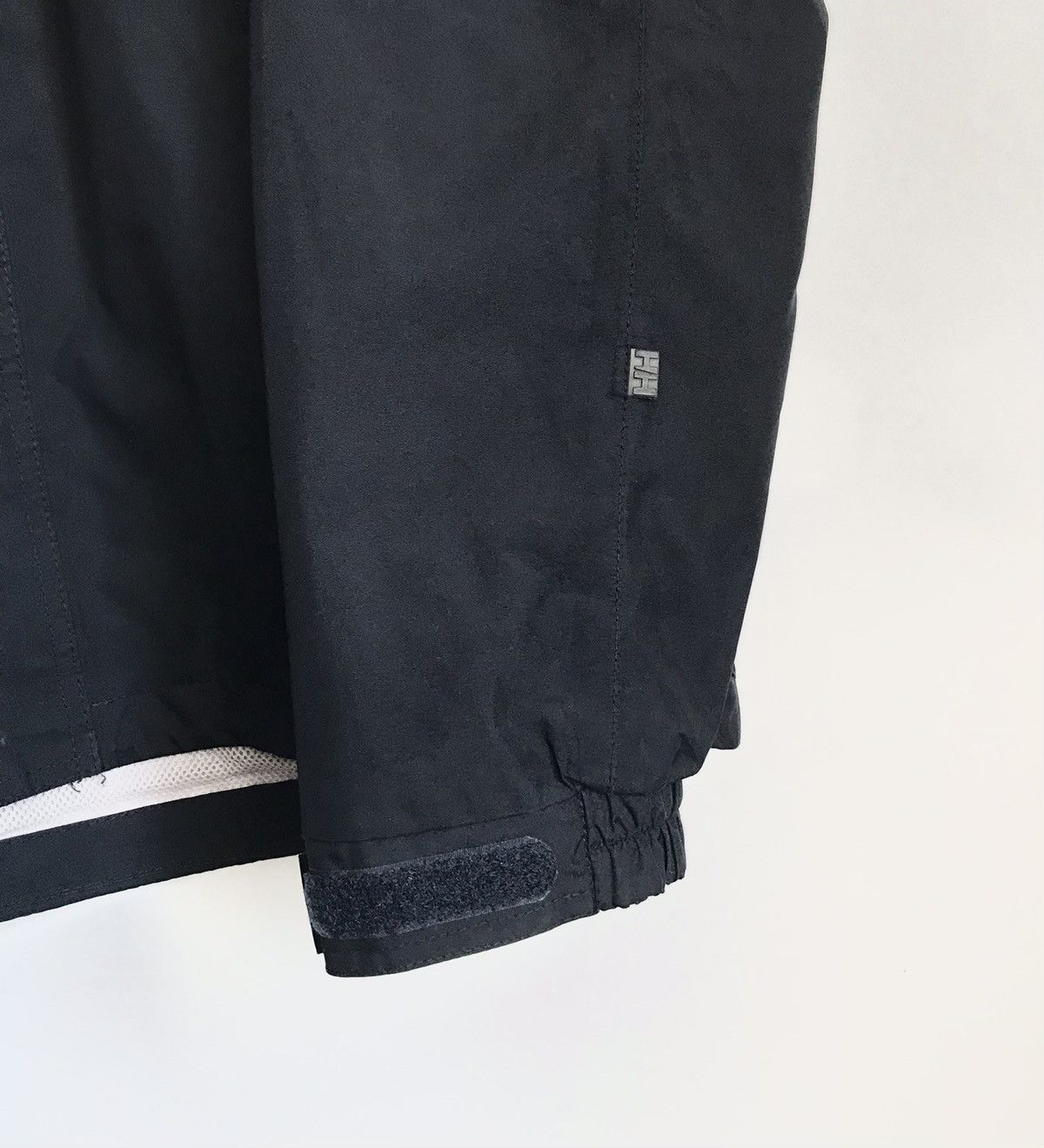 Helly Hansen Vintage Helly Hansen Jacket Hood Zip Windbraker Size US M / EU 48-50 / 2 - 7 Thumbnail
