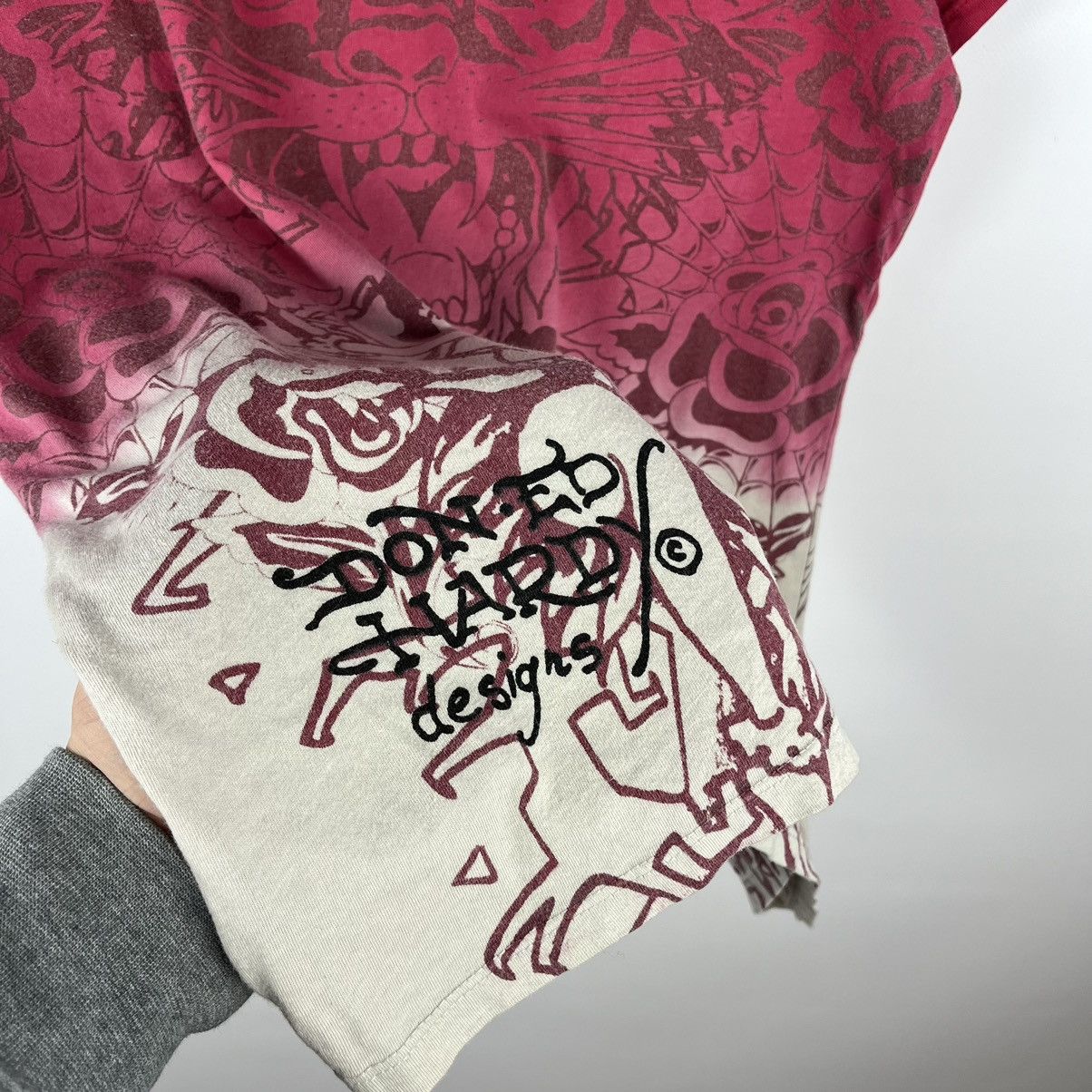 Ed Hardy Vintage Ed Hardy AOP tattoo rare y2k tee 90’s Size US L / EU 52-54 / 3 - 12 Thumbnail