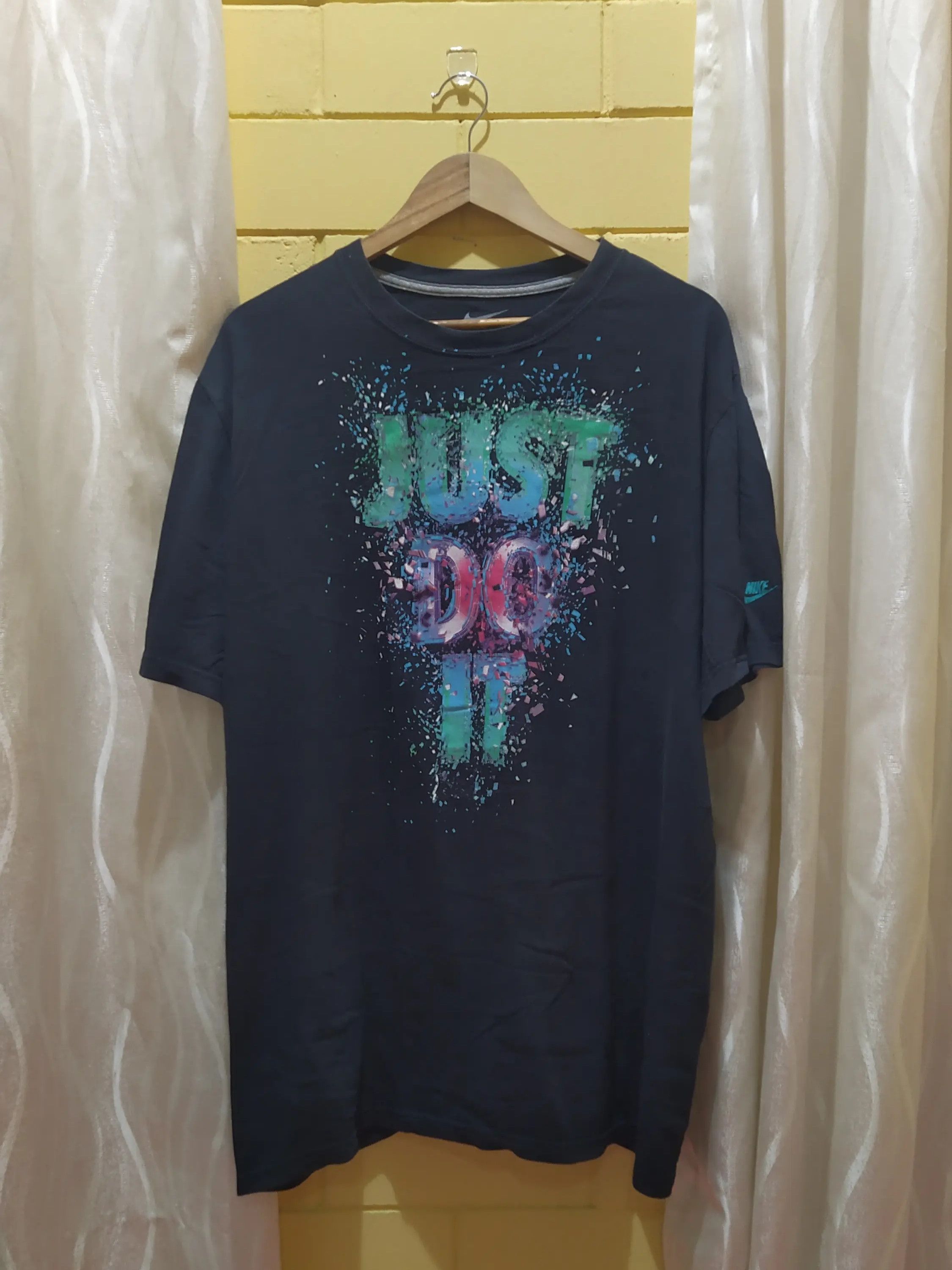 Nike Nike "Just Do It" Neon Paint Splatter Graphic T-Shirt Size US XXL / EU 58 / 5 - 2 Thumbnail