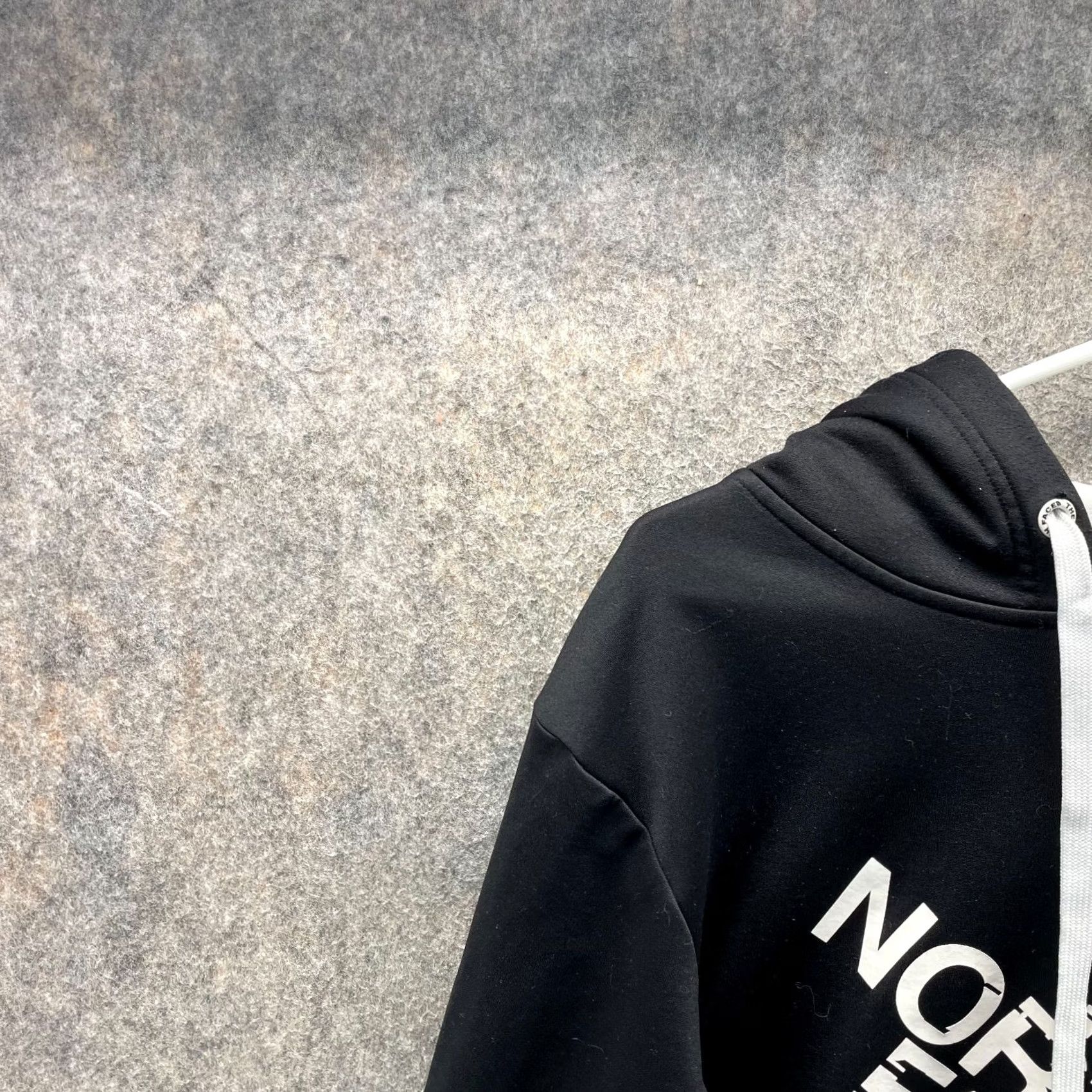 The North Face VINTAGE The North Face Hoodie Mens M Black Fleece Pullover Spell out Knit Size US M / EU 48-50 / 2 - 5 Thumbnail