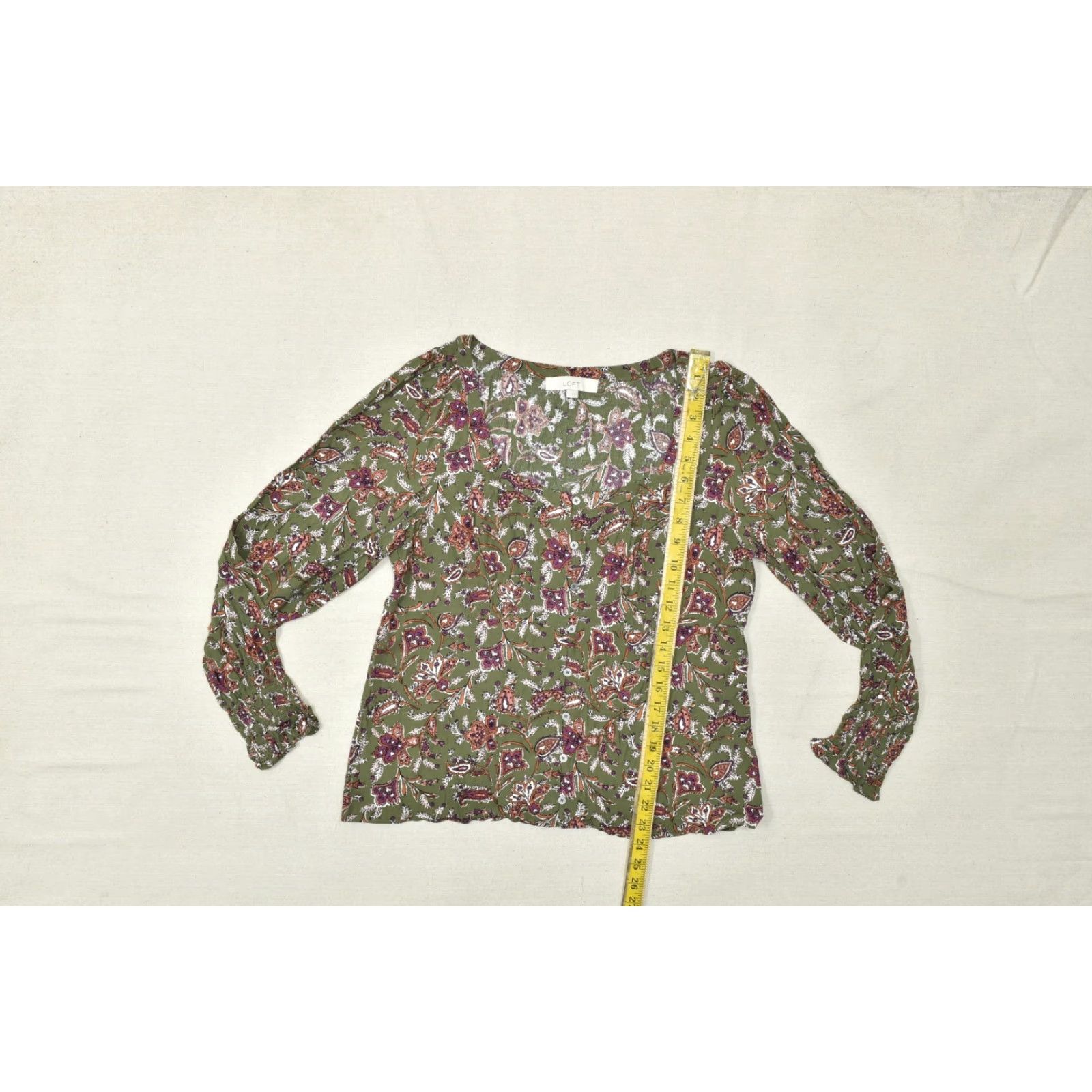 Loft LOFT Blouse Top Women Long Sleeve Crew Neck Floral Green Size M Rayon Mens? Womens Size M / US 6-8 / IT 42-44 - 3 Thumbnail
