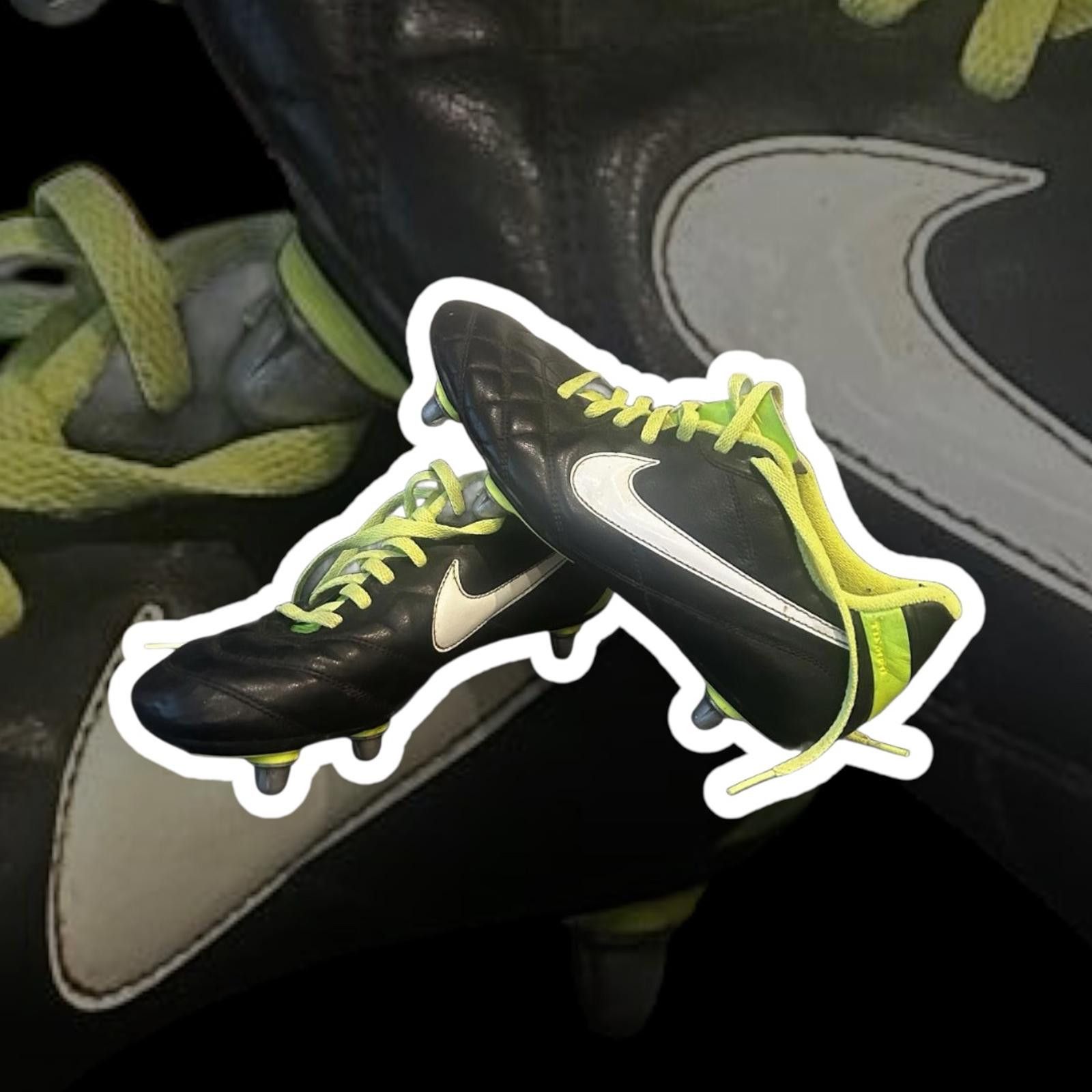 Nike Nike Football Boots - Black & Neon Yellow Size US 8.5 / EU 41-42 - 1 Thumbnail