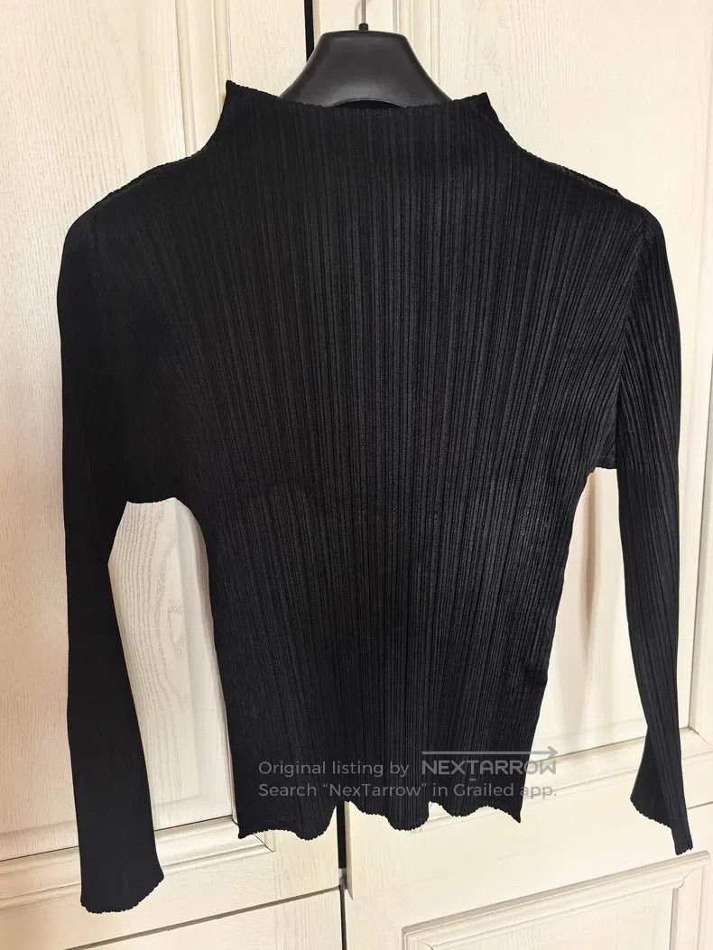 Issey Miyake Issey Miyake Classic Black Turtleneck Long-Sleeve Top Size L / US 10 / IT 46 - 1 Thumbnail
