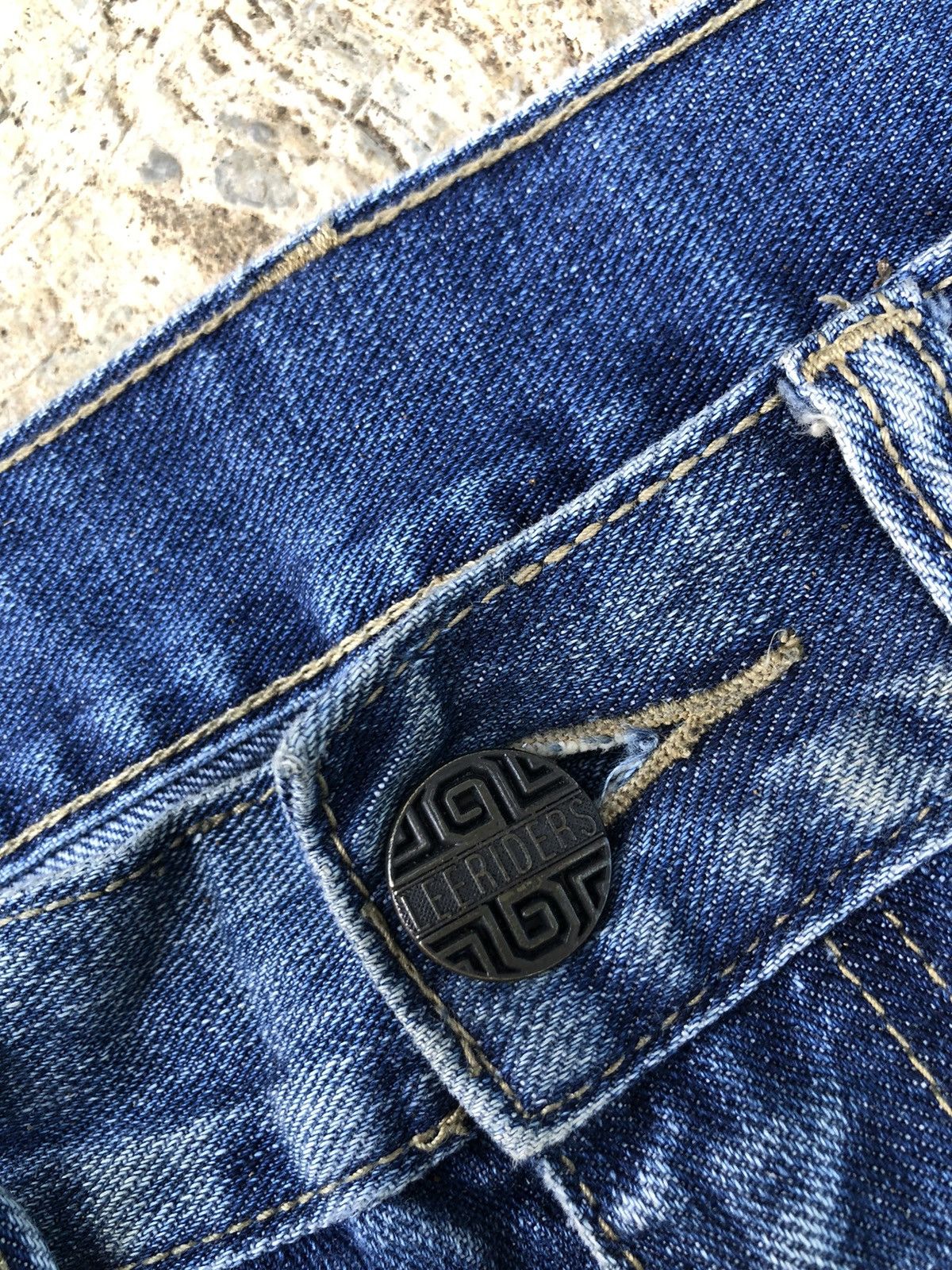 Lee LEE Riders Size US 33 - 3 Thumbnail