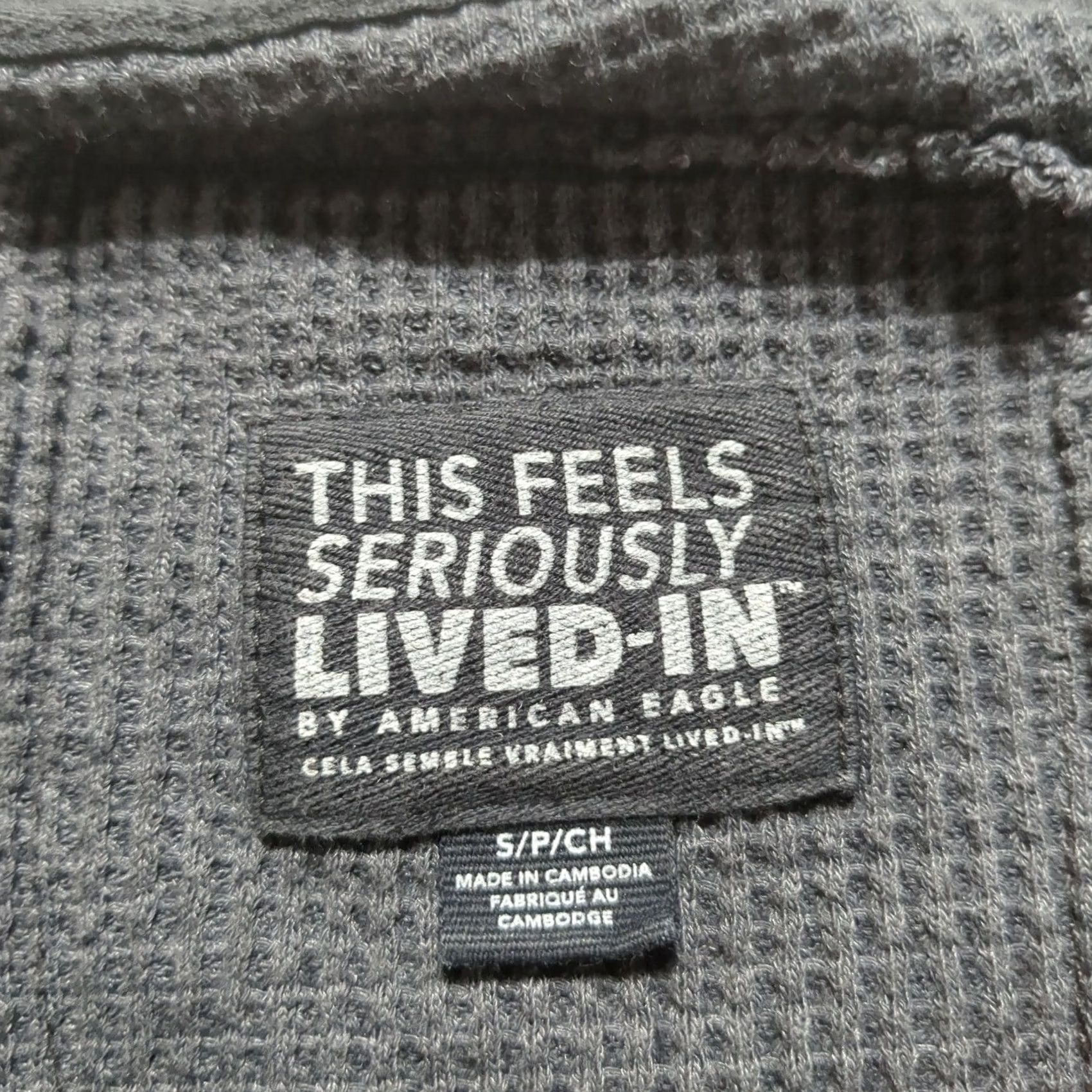 American Eagle Outfitters VINTAGE American Eagle Seriously Lived-In Waffle Knit Thermal Top Grey Small Oversized Size S / US 4 / IT 40 - 4 Thumbnail