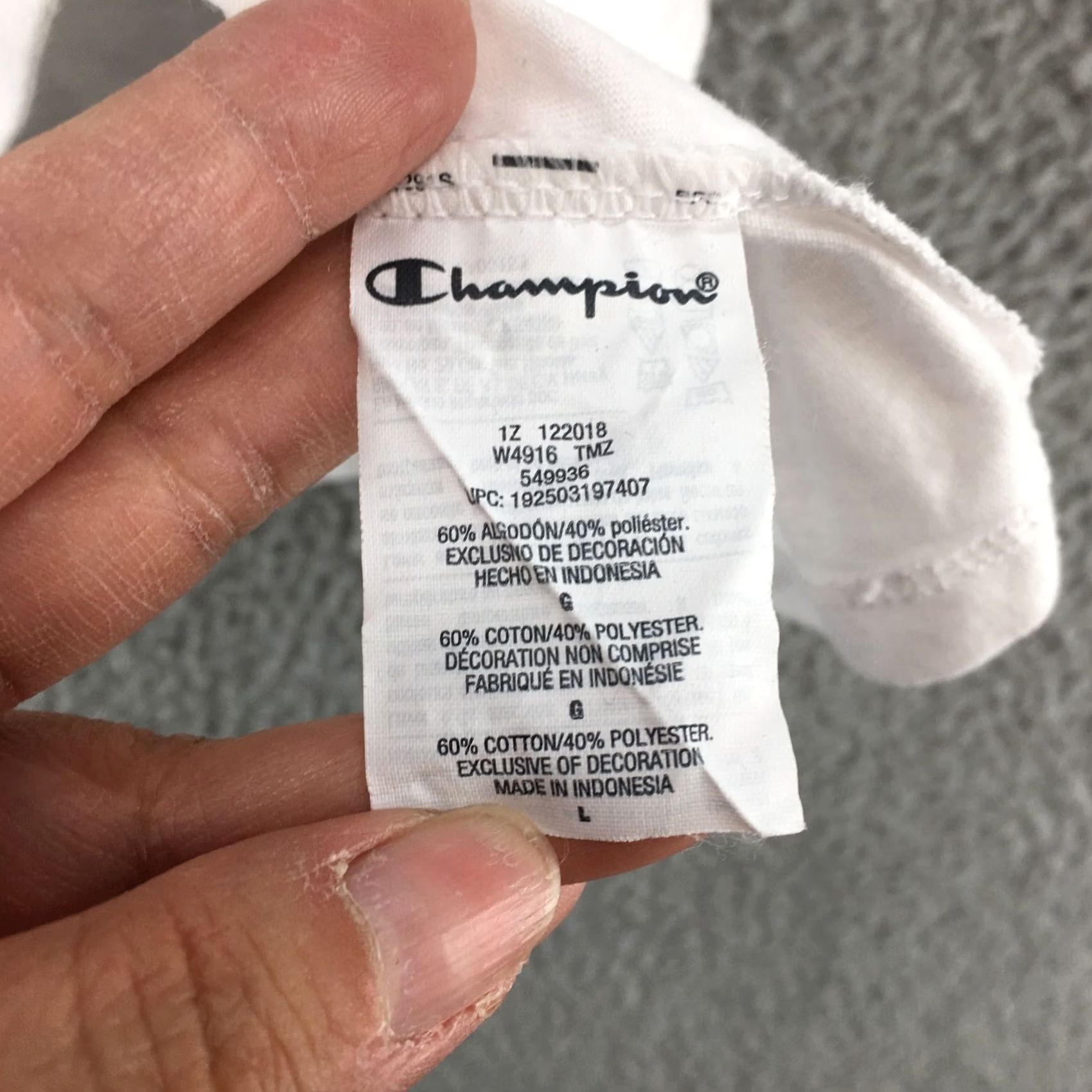 Champion Champion Basic Tee TShirt Womens Large White Blue Trim Cotton Blend Crew Neck Shirt Womens Large White Blue Trim Cotton Blend Crew Neck Size L / US 10 / IT 46 - 7 Thumbnail
