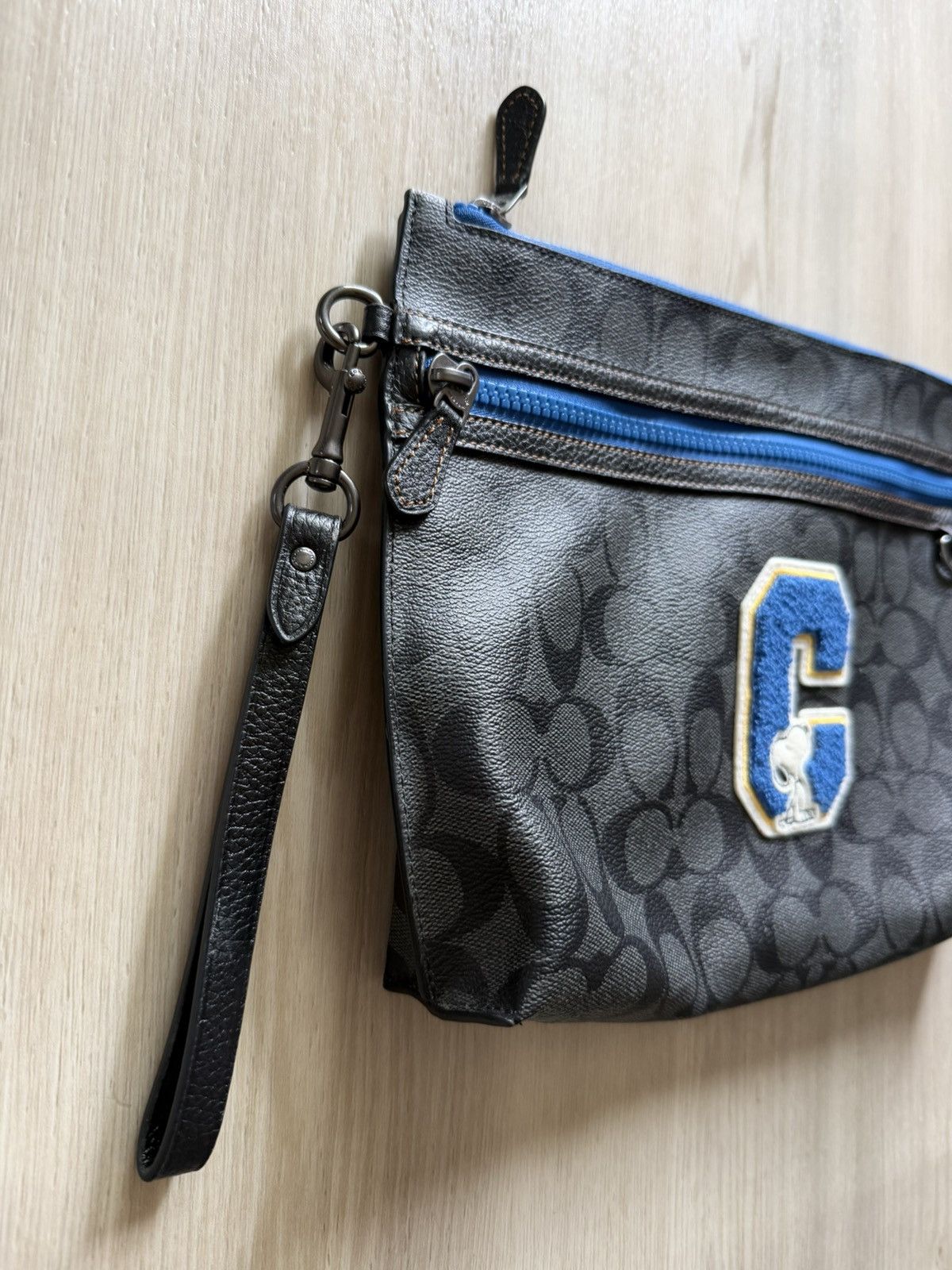 Coach Coach X Peanuts Carryall Pouch Signature Canvas Snoopy Blue Size ONE SIZE - 4 Thumbnail