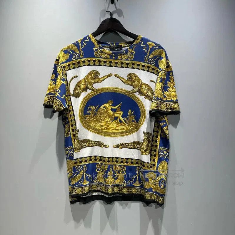 Versace Versace Casual Men's T-Shirt in Khaki . Size US M / EU 48-50 / 2 - 1 Thumbnail