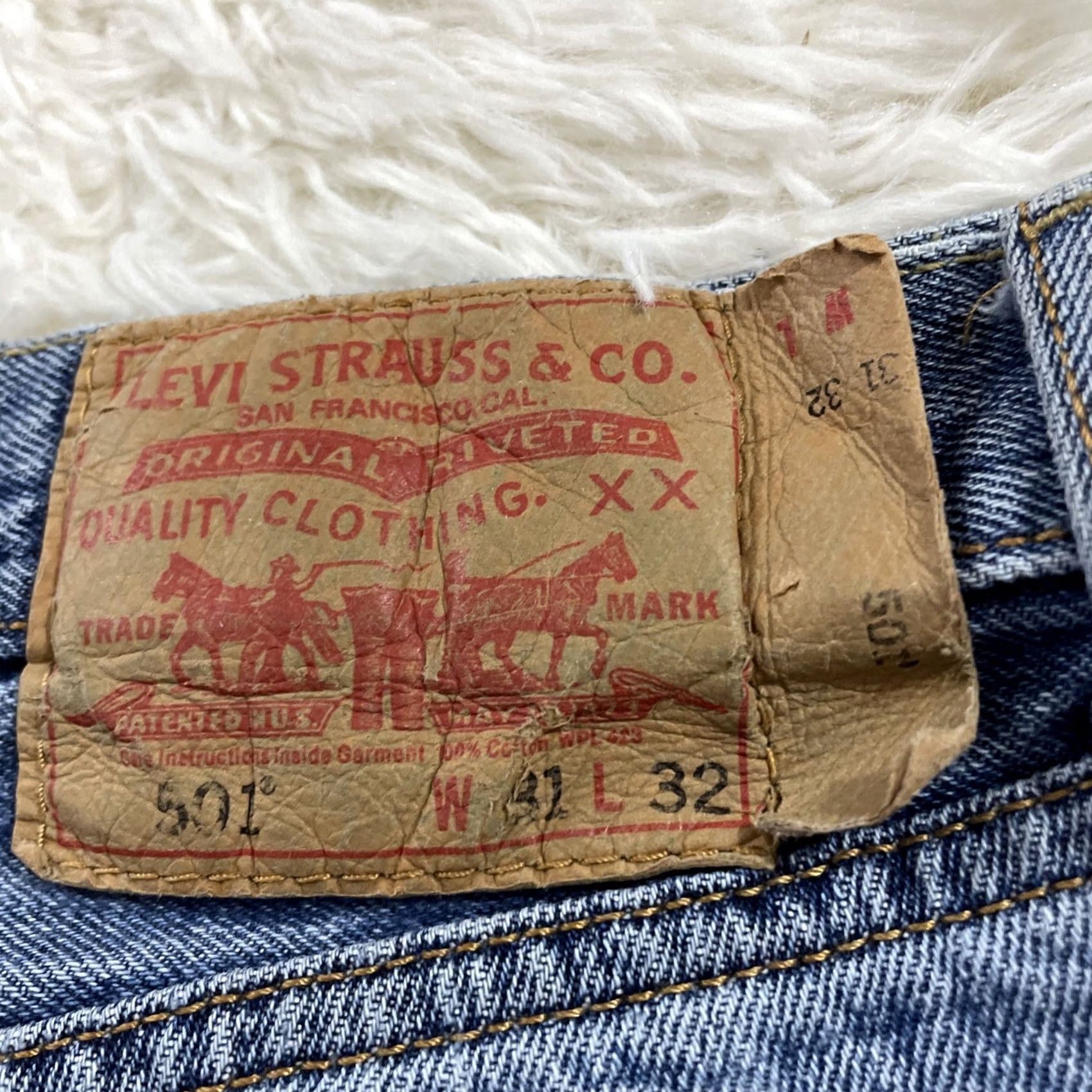 Levi's VINTAGE Levi's 501xx Jeans Men 31x32 Blue Straight Denim Work Grunge 90s USA 5-Pocket Mens Size US 31 - 4 Thumbnail