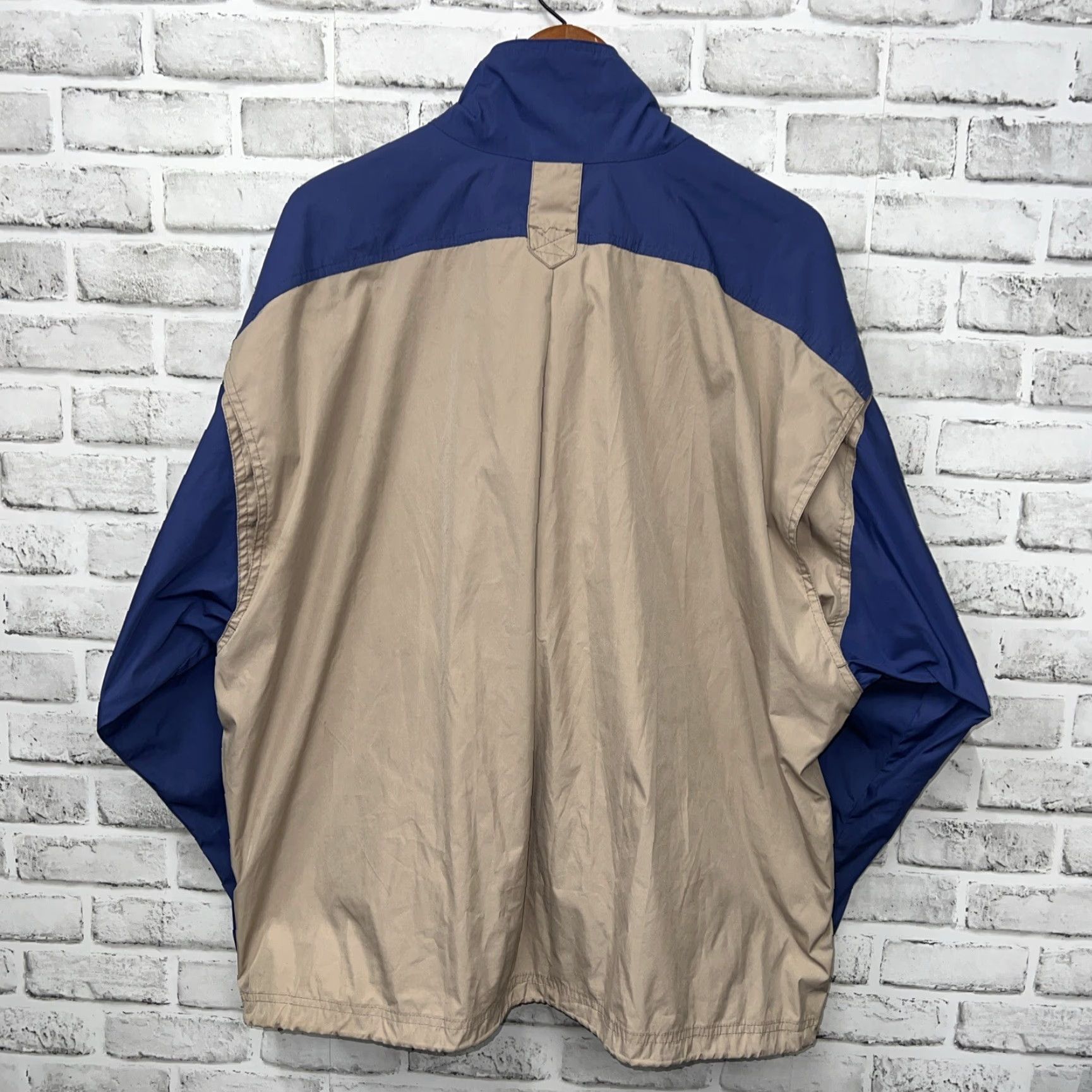 Nike Nike Golf Half Zip Pullover Windbreaker Mens Size XL Blue Polyester Jacket Pullover Activewear Golf Windbreaker Nike Golf Blue XL Men Regular Size XS? Size US XL / EU 56 / 4 - 4 Thumbnail