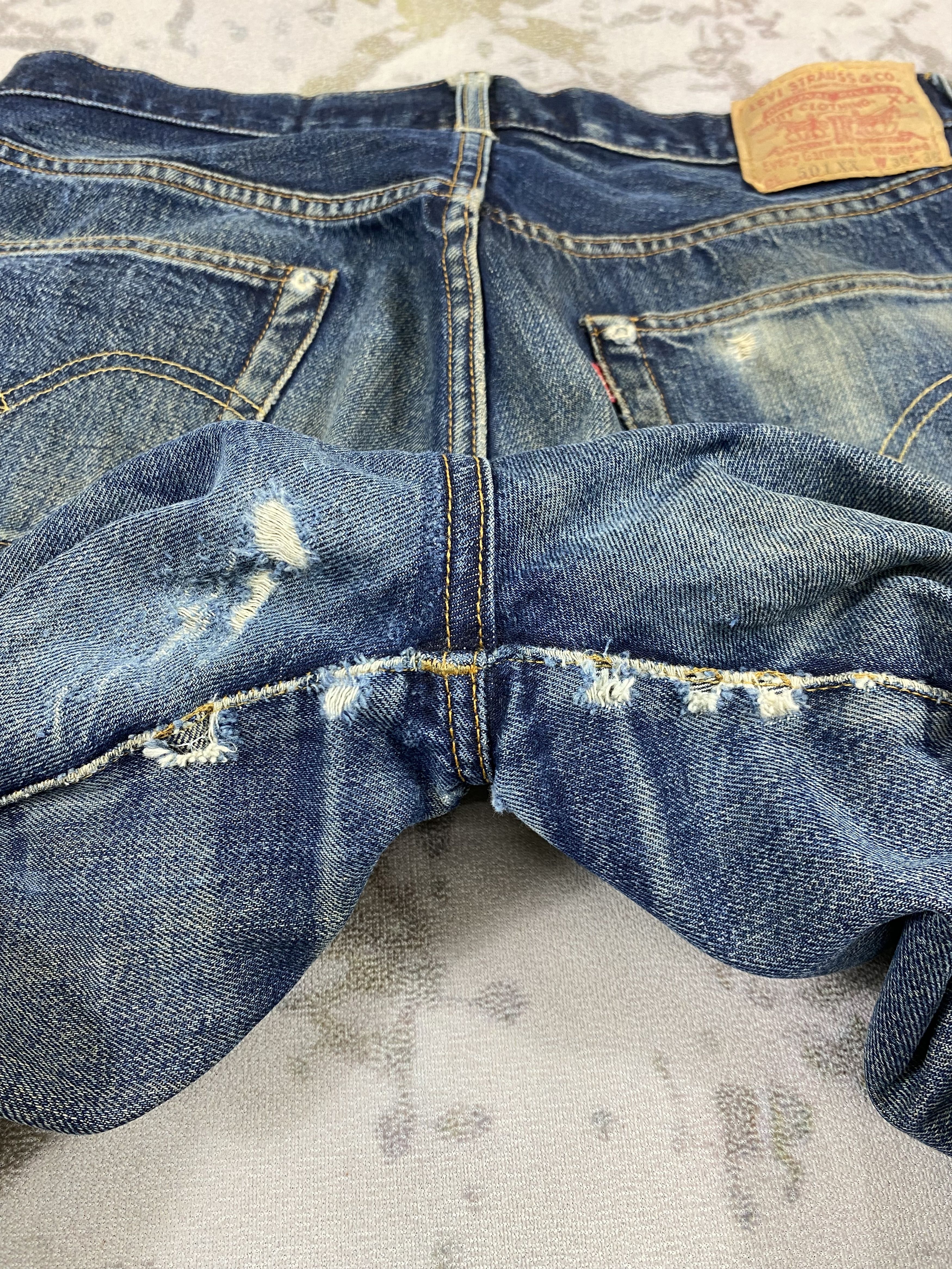 If Six Was Nine 33x32.5 Redline Vintage Levi's 501 Big E Top Button 555 Size US 33 - 11 Thumbnail