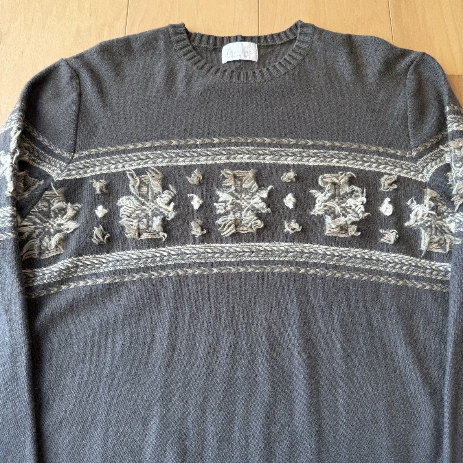 Iceberg Vintage Iceberg Wool Sweater M Gray Wool Pullover Snowflake Size US M / EU 48-50 / 2 - 3 Thumbnail