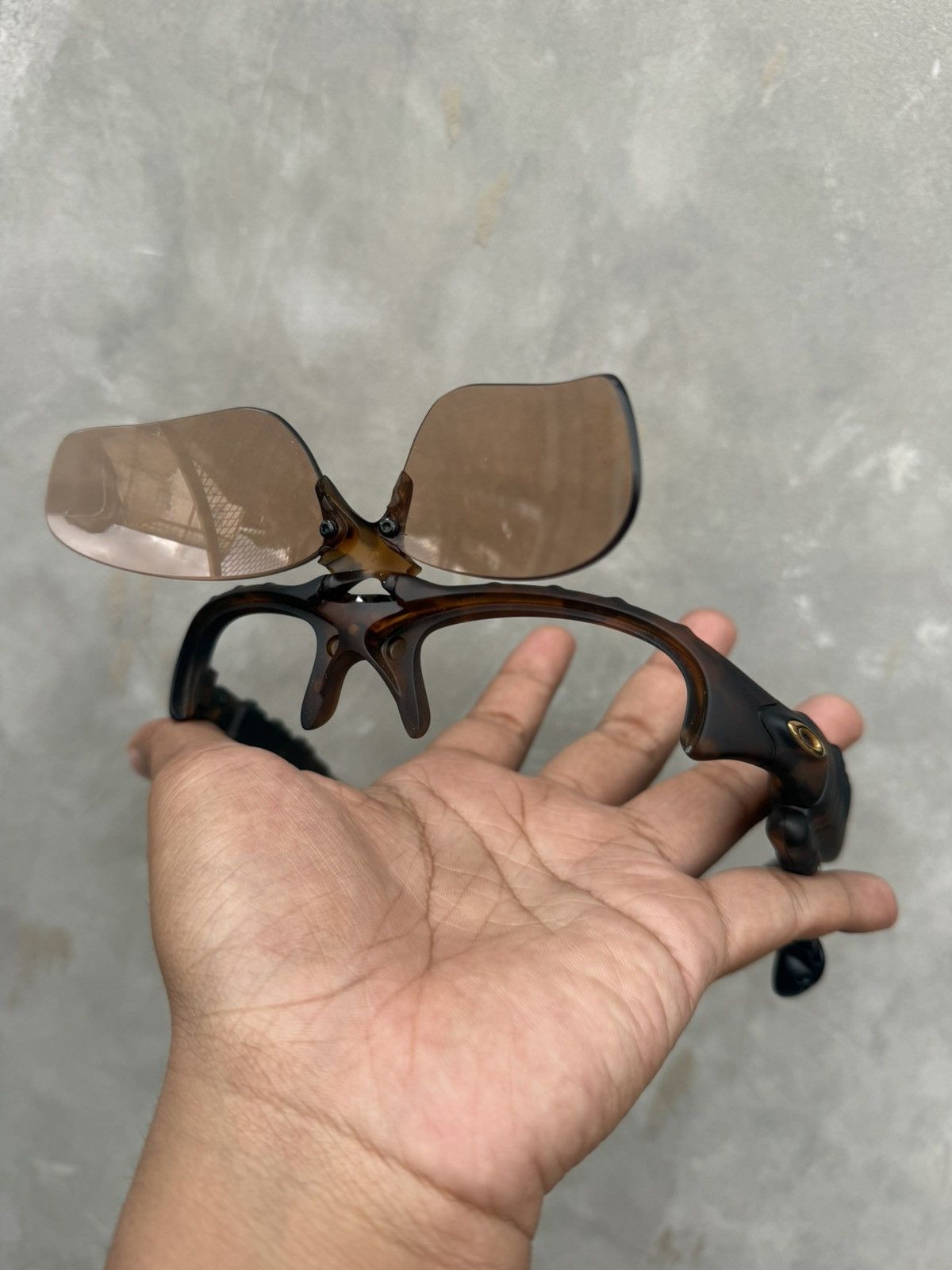 Oakley Vintage oakley thump tortoise camo Size 46 - 5 Thumbnail