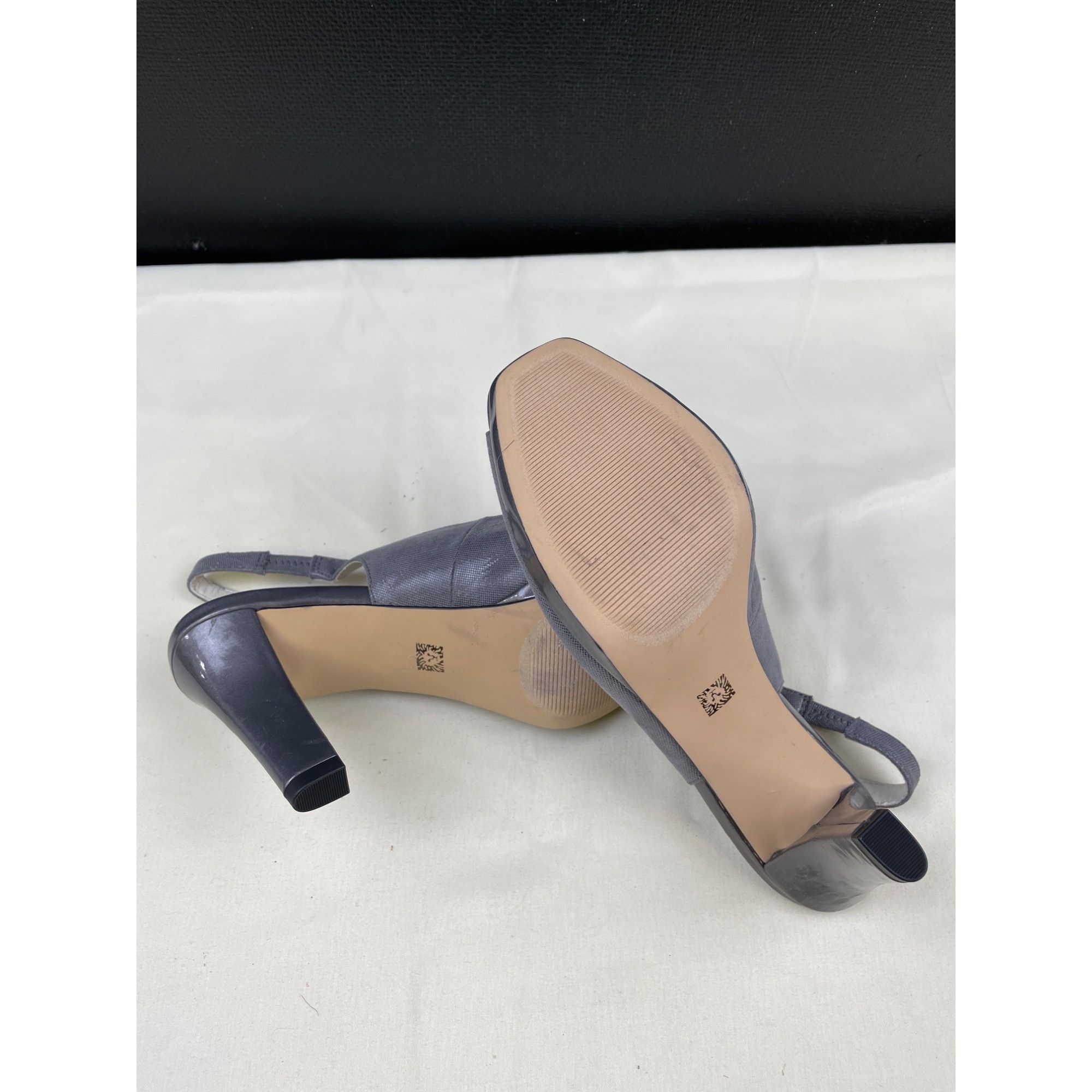 Anne Klein Anne Klein Women's Gray Sling Back Peep Toe Shoes/Heels 3.75 Size US 8 / IT 38 - 6 Thumbnail