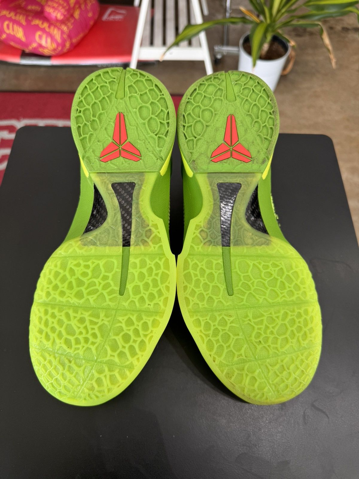 Nike Nike Kobe 6 Protro Grinch Size 9 (2020) Size US 9 / EU 42 - 8 Thumbnail