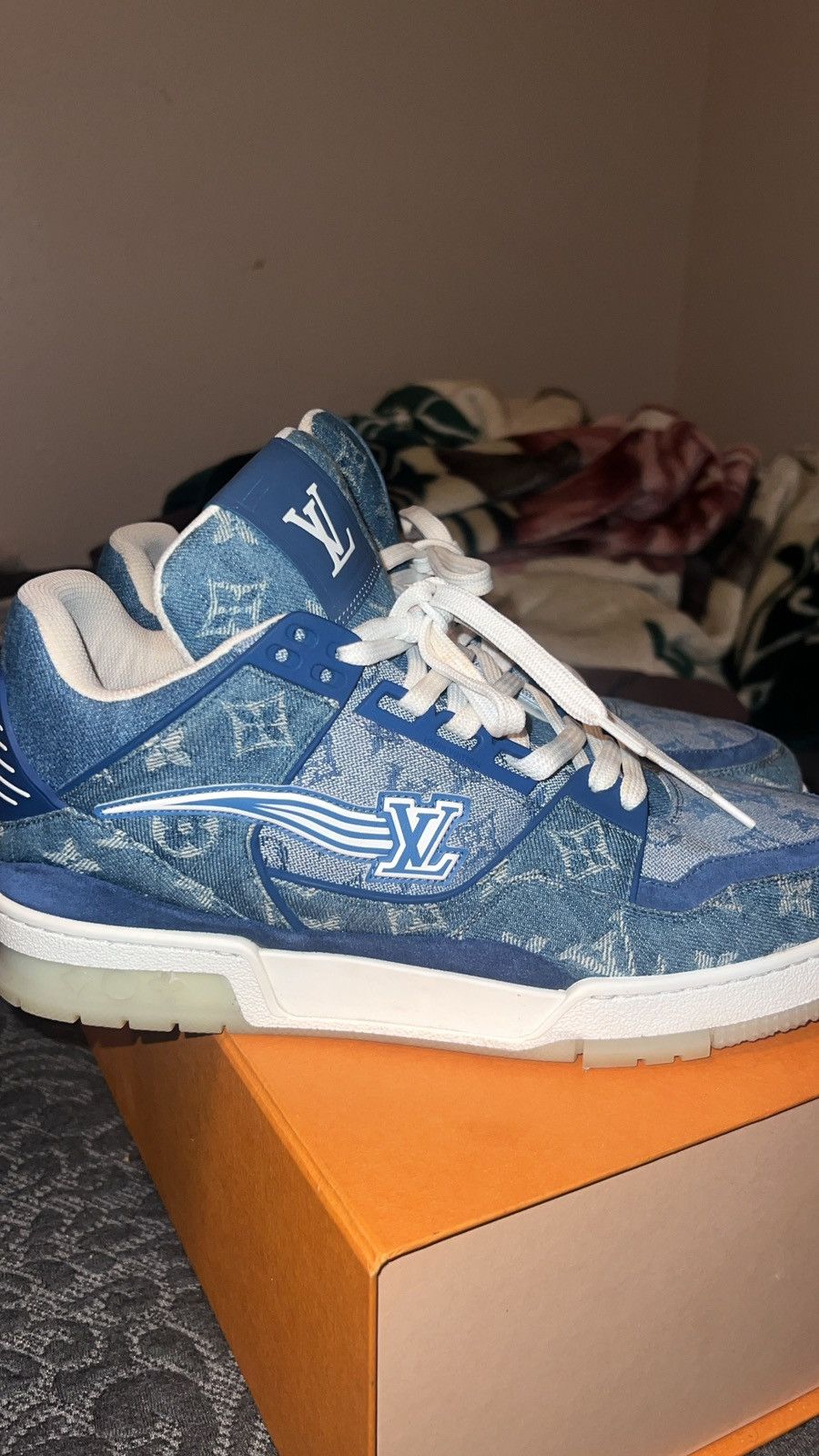 Designer × Louis Vuitton Louis Vuitton trainer monogram denim Size US 10 / EU 43 - 5 Thumbnail