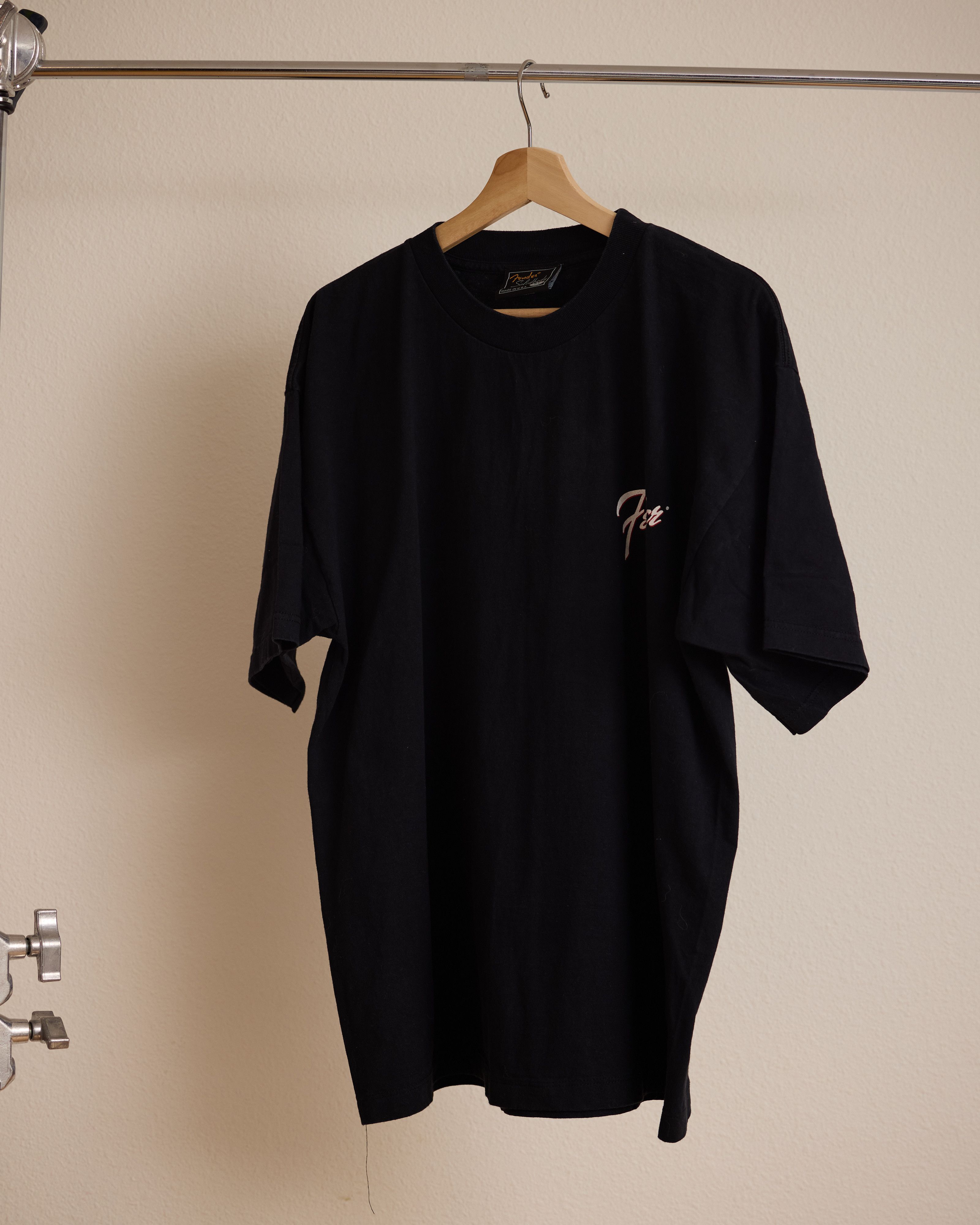 Fender Vintage Fender Stratocaster T-Shirt Size US XL / EU 56 / 4 - 1 Thumbnail