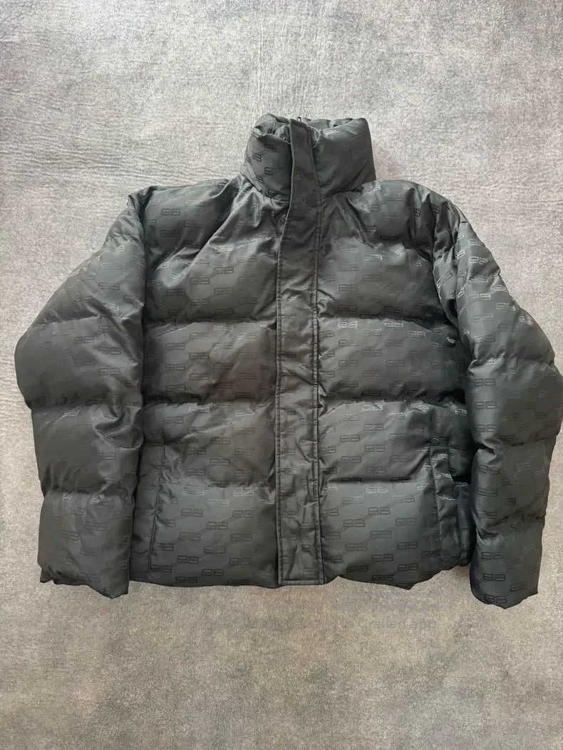 Balenciaga Balenciaga Black dark lock full printed down jacket Size US S / EU 44-46 / 1 - 1 Thumbnail