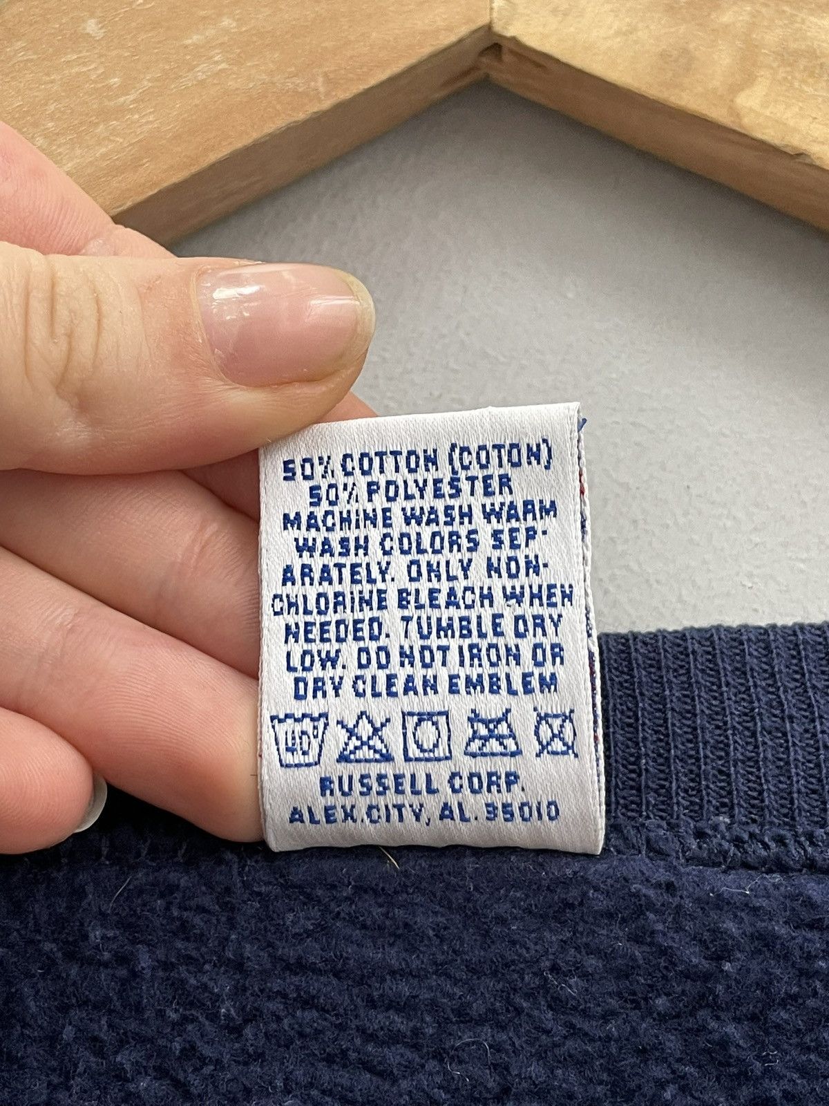 Russell Athletic 90s sun faded Russel athletic blank sweatshirt crewneck y2k Size US XL / EU 56 / 4 - 5 Thumbnail