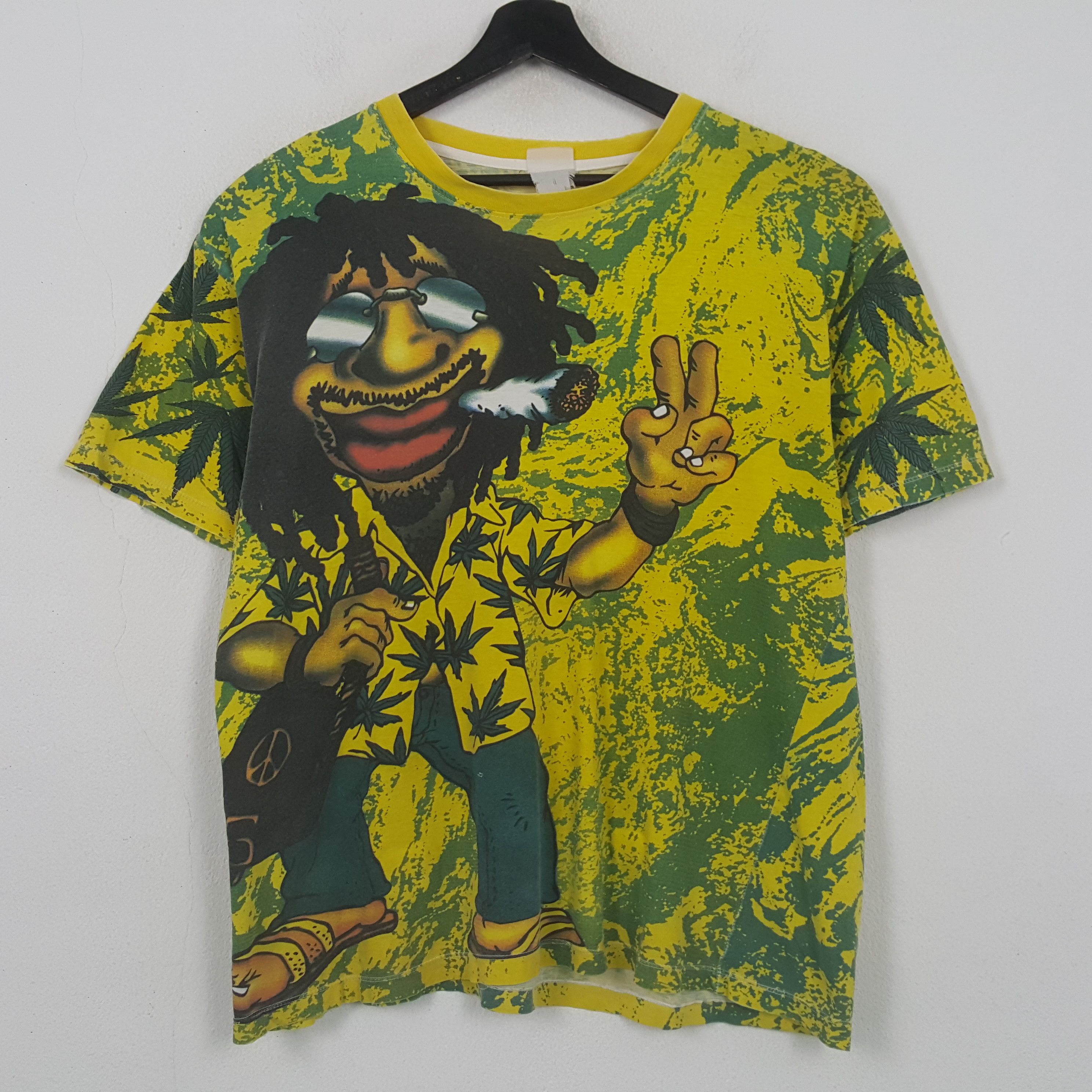 Vintage Bob Marley Rare Design Tshirt RR1 Size US XL / EU 56 / 4 - 1 Thumbnail