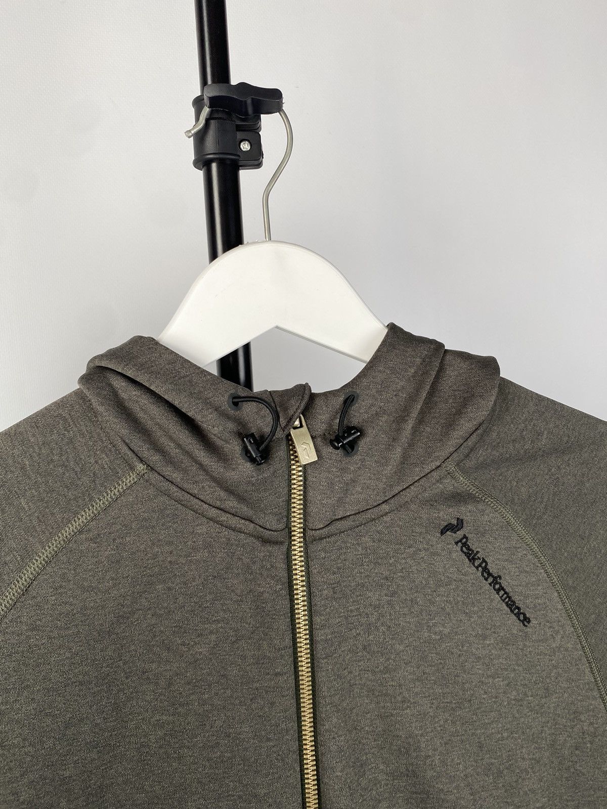 Peak Performance Outdoor Ninja Peak Performance zip jacket Size US L / EU 52-54 / 3 - 4 Thumbnail