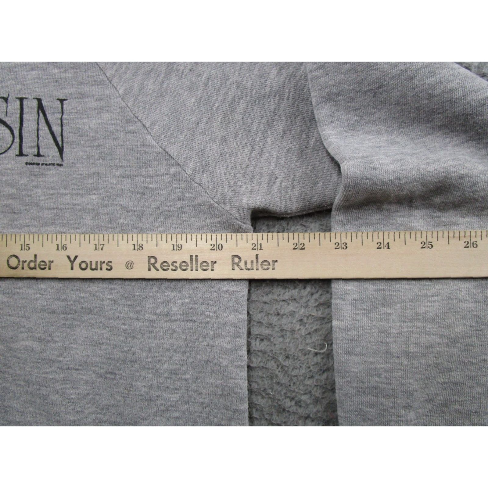 Jerzees VINTAGE Jerzees Sweatshirt Raglan Sleeve 80s Wisconsin USA Crew Neck Gray L Mens Size US L / EU 52-54 / 3 - 7 Thumbnail