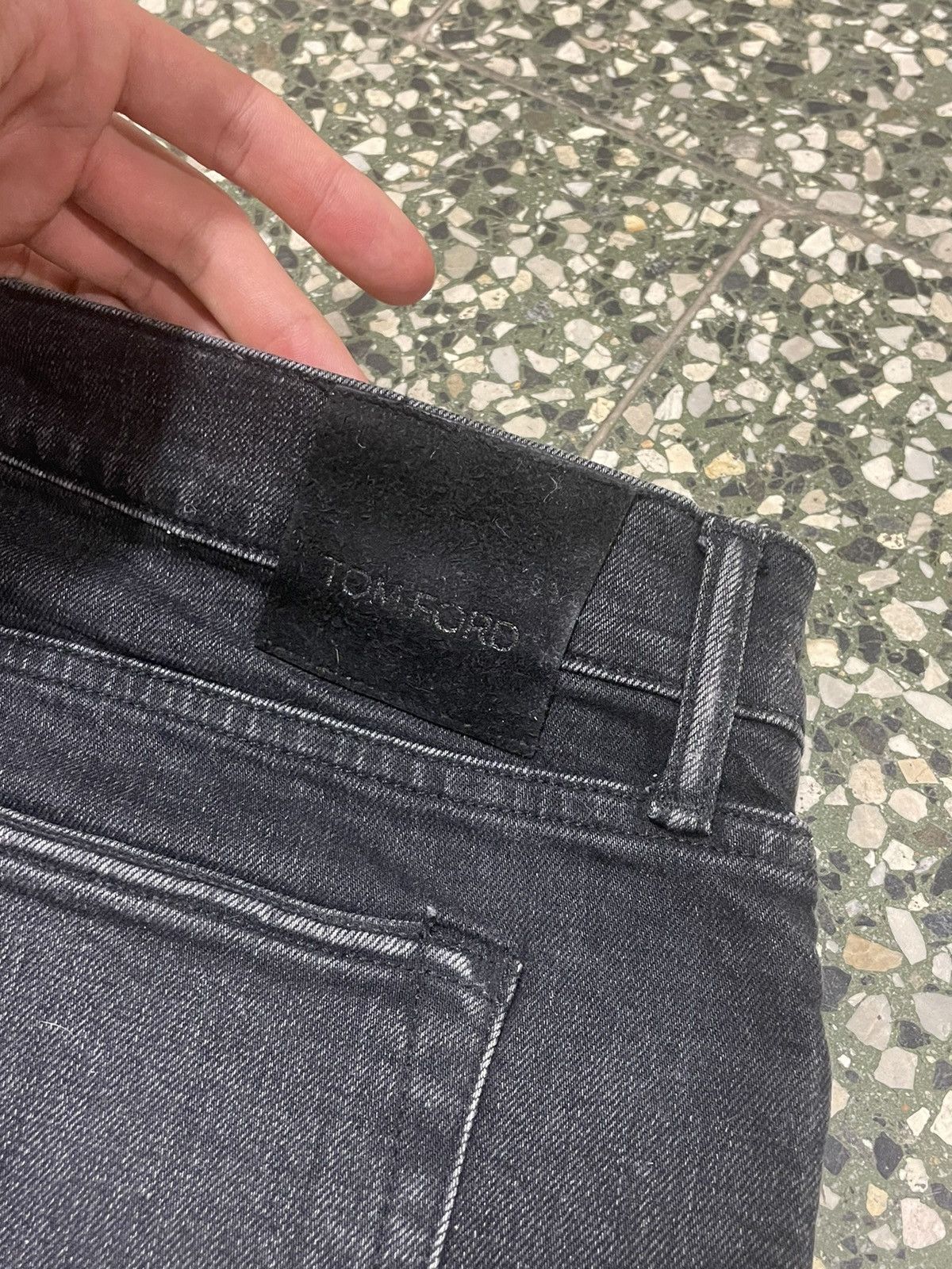 Tom Ford Tom Ford Jeans shorts washed/faded 38size Size US 38 / EU 54 - 9 Thumbnail