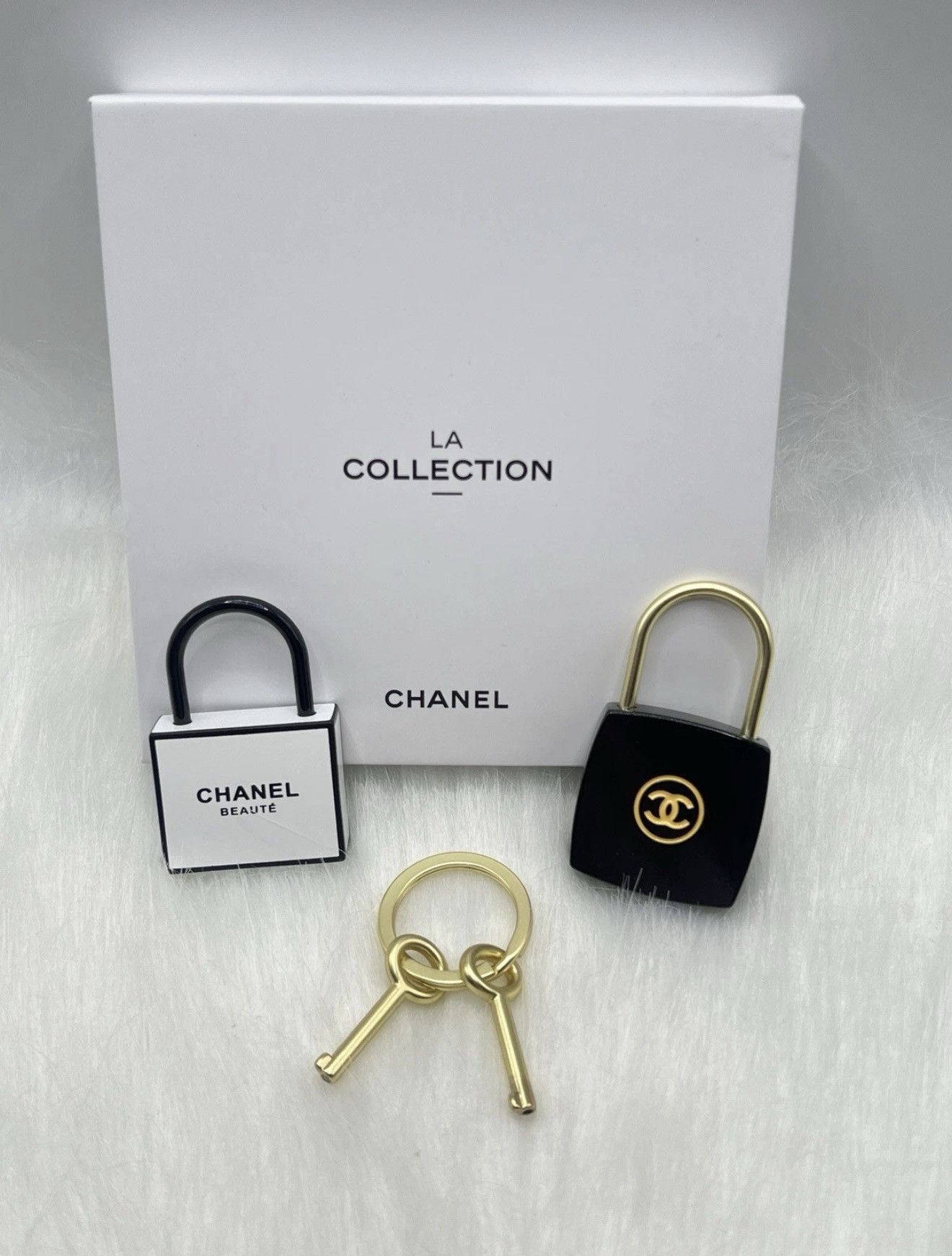 Chanel CHANEL BEAUTE La Collection 2-Pc Pad lock & Key Novelty GWP Size ONE SIZE - 8 Thumbnail