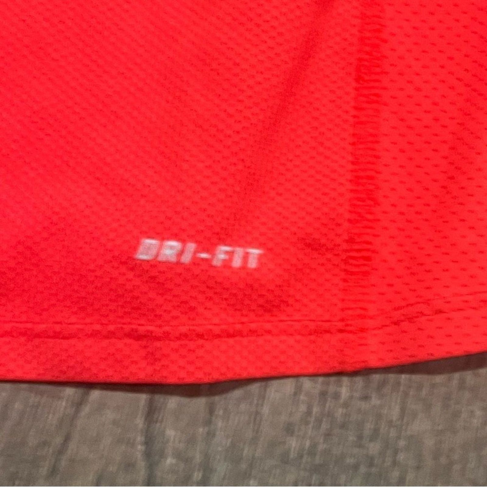 Nike Nike Dri-FIT Scoop Neck Long Sleeve Athletic Shirt Size S Size S / US 4 / IT 40 - 5 Thumbnail