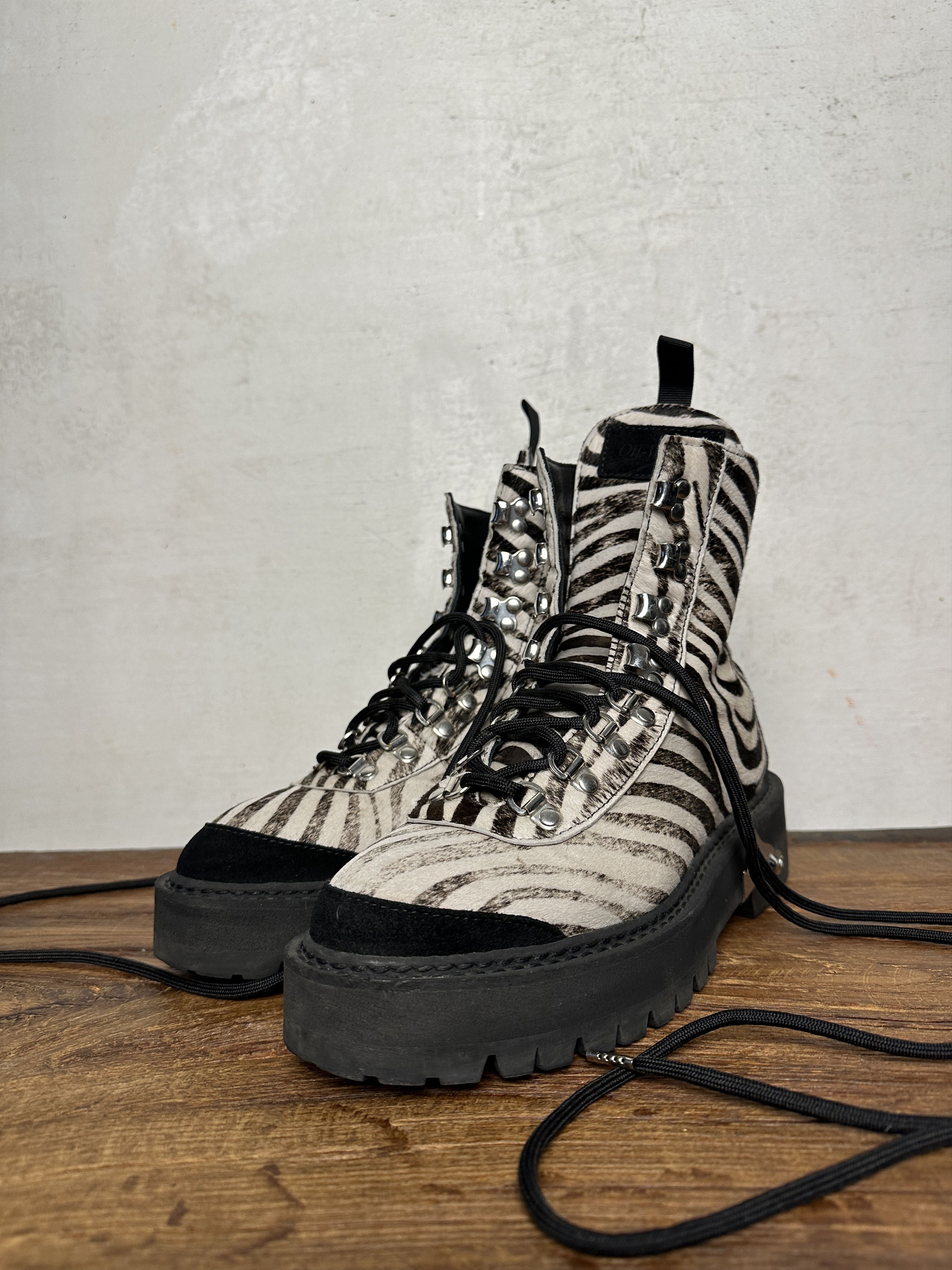 Off-White Off-white Hiking Boots In Zebra Printed Calf Leather Size US 8 / IT 38 - 2 Thumbnail