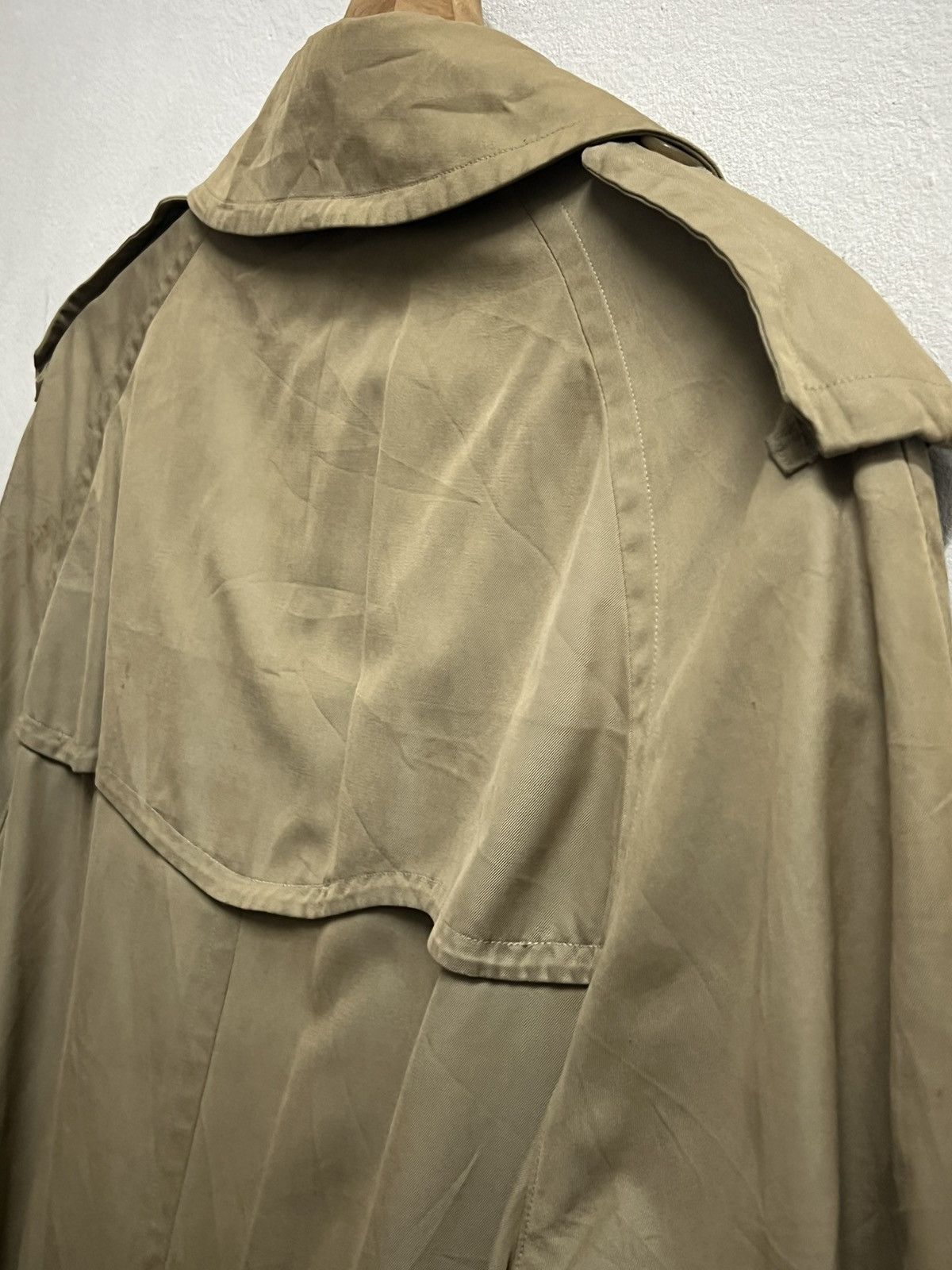 Burberry BURBERRY England Vintage tranch coat double breasted Size US M / EU 48-50 / 2 - 9 Thumbnail