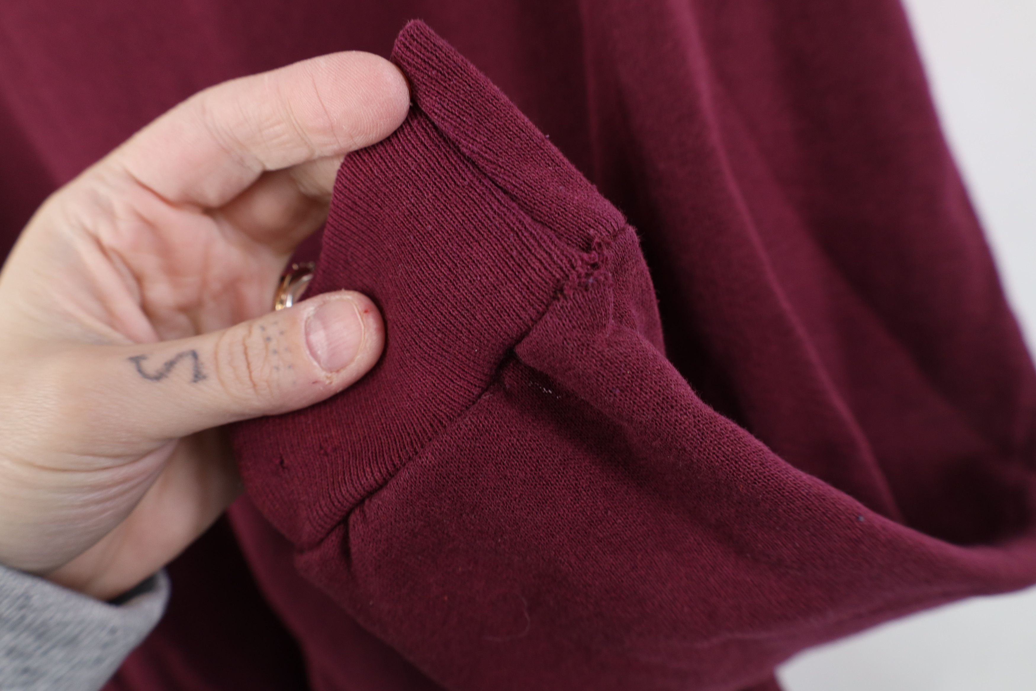 Vintage Vintage 90s Streetwear Crewneck Sweatshirt Burgundy USA Size US XL / EU 56 / 4 - 7 Thumbnail
