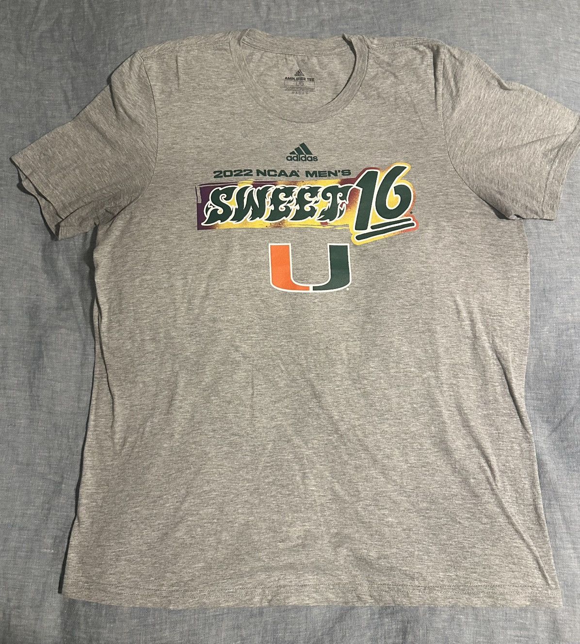 Adidas 2022 Miami Hurricanes Basketball Sweet Sixteen size large Size US L / EU 52-54 / 3 - 1 Thumbnail