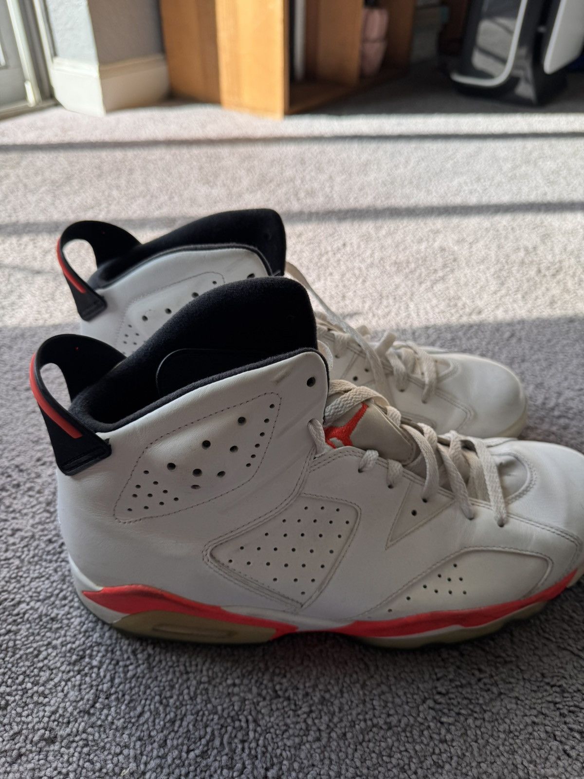 Jordan Brand × Nike Air Jordan 6 Retro 'White Infrared' 2014 Size US 12 / EU 45 - 6 Thumbnail