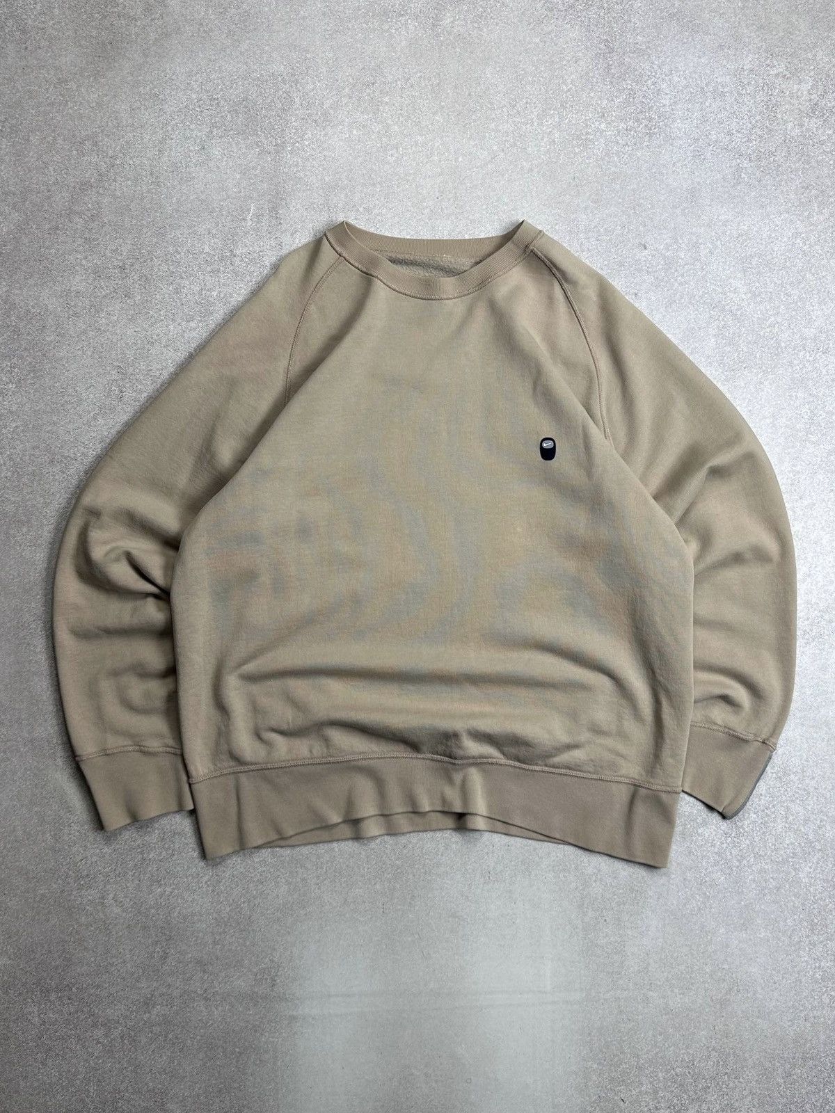 Vintage Nike Swoosh Beige Boxy Sweatshirt M