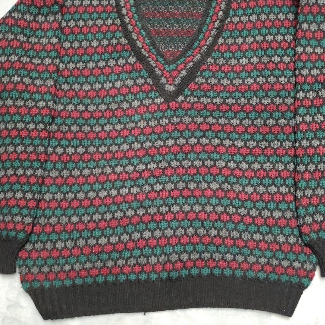 Sears VTG Sears Mens Store Sweater L Red V-neck Pullover 90s Y2K Retro Made in USA Multicolor Knit Geometric Pullover Mens Size US L / EU 52-54 / 3 - 2 Thumbnail
