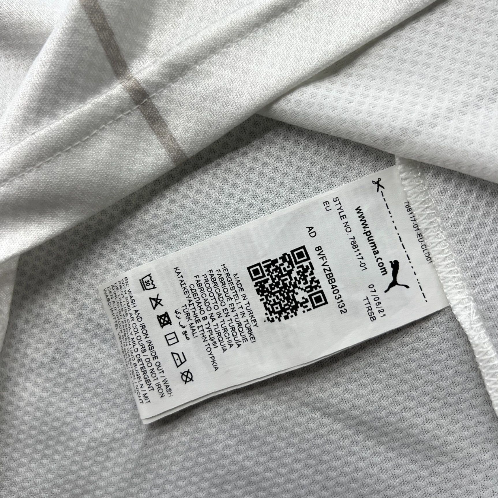 Puma DHB Germany 2021 2020 Johannes Golla Home Handball jersey Mens Large Puma Shirt Short Sleeve White Size US L / EU 52-54 / 3 - 5 Thumbnail