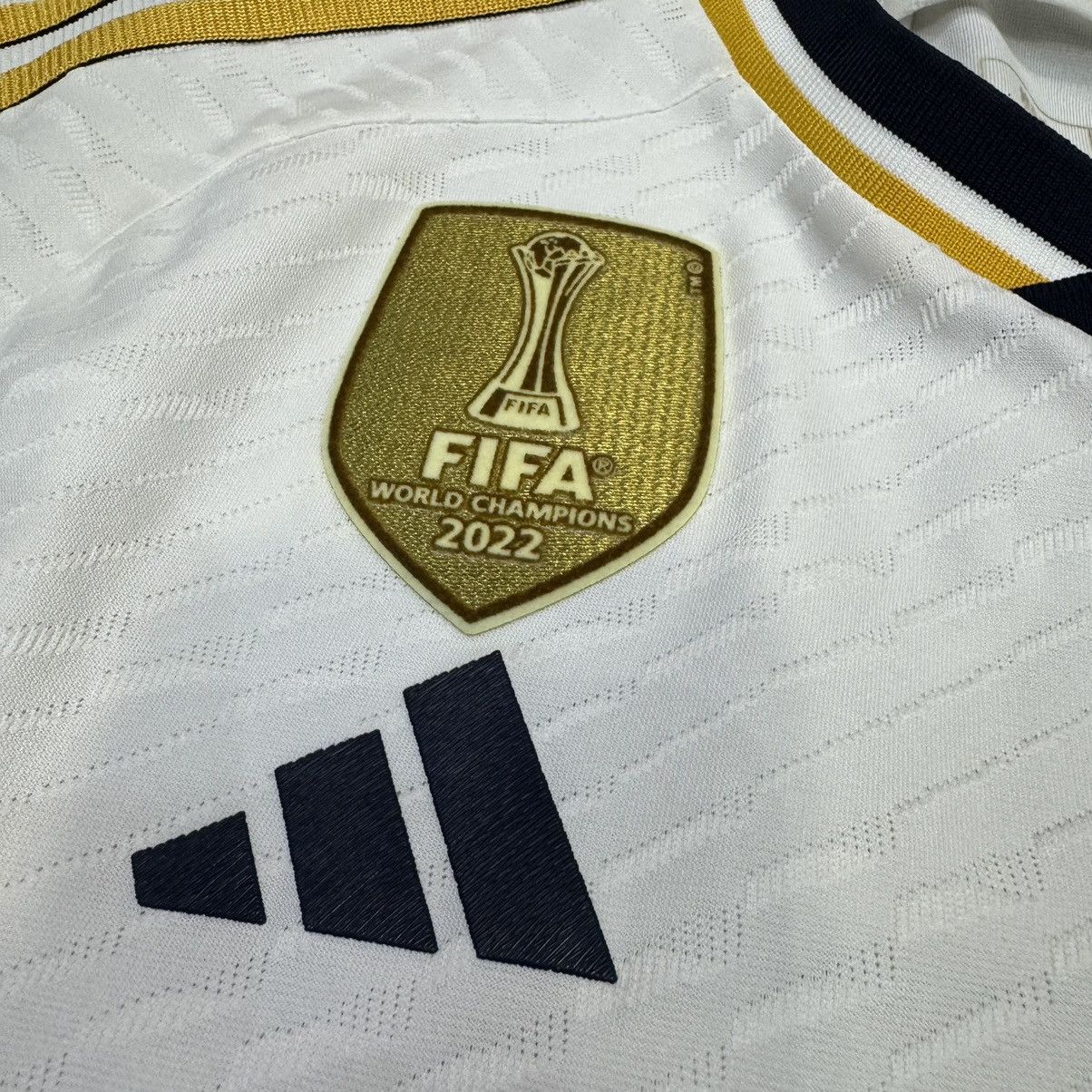 Adidas Real Madrid 23/24 C/L player issue home shirt #5 Bellingham Size US M / EU 48-50 / 2 - 6 Thumbnail