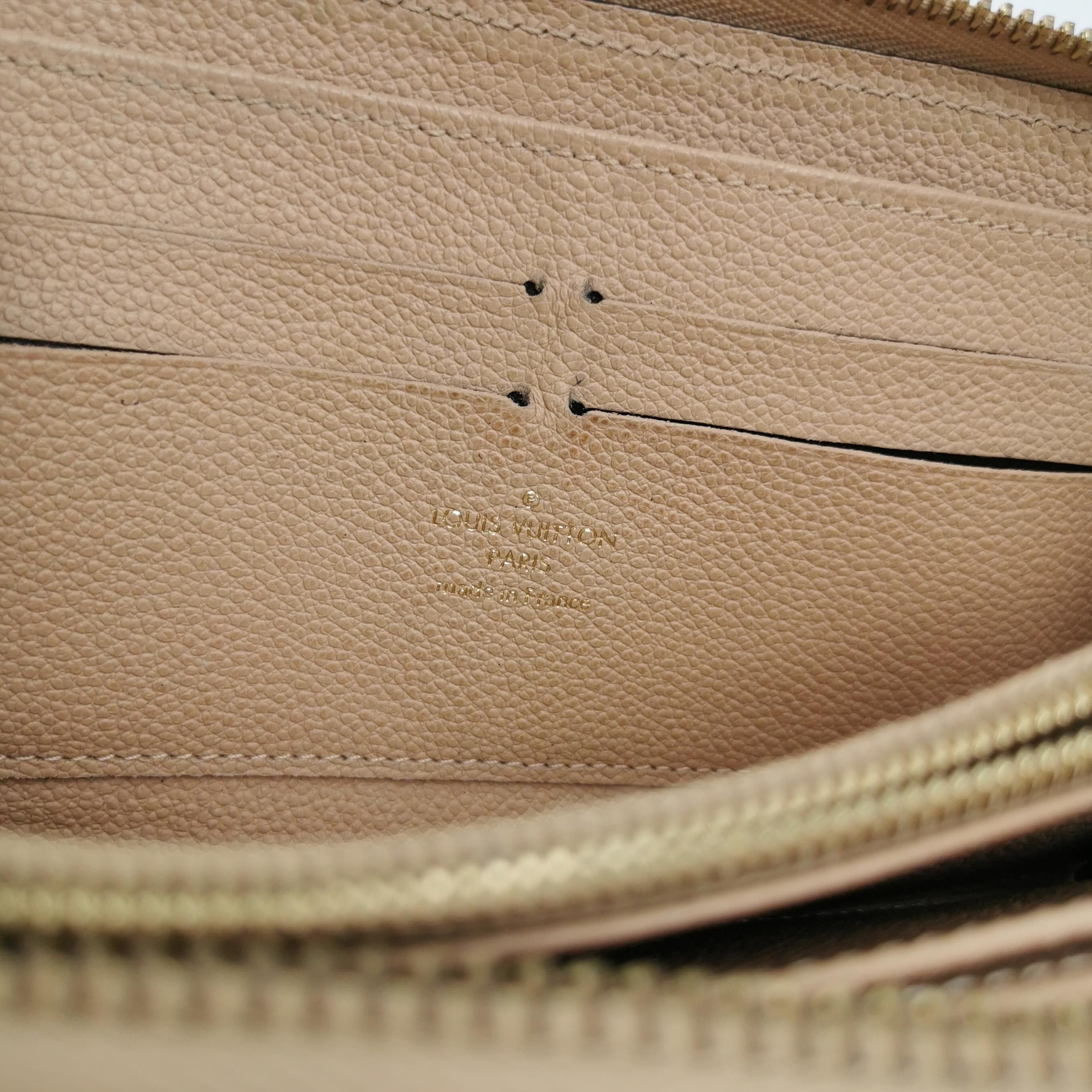 Louis Vuitton Louis Vuitton (LV) Zippy leather embossed zip around wallet Size ONE SIZE - 5 Thumbnail