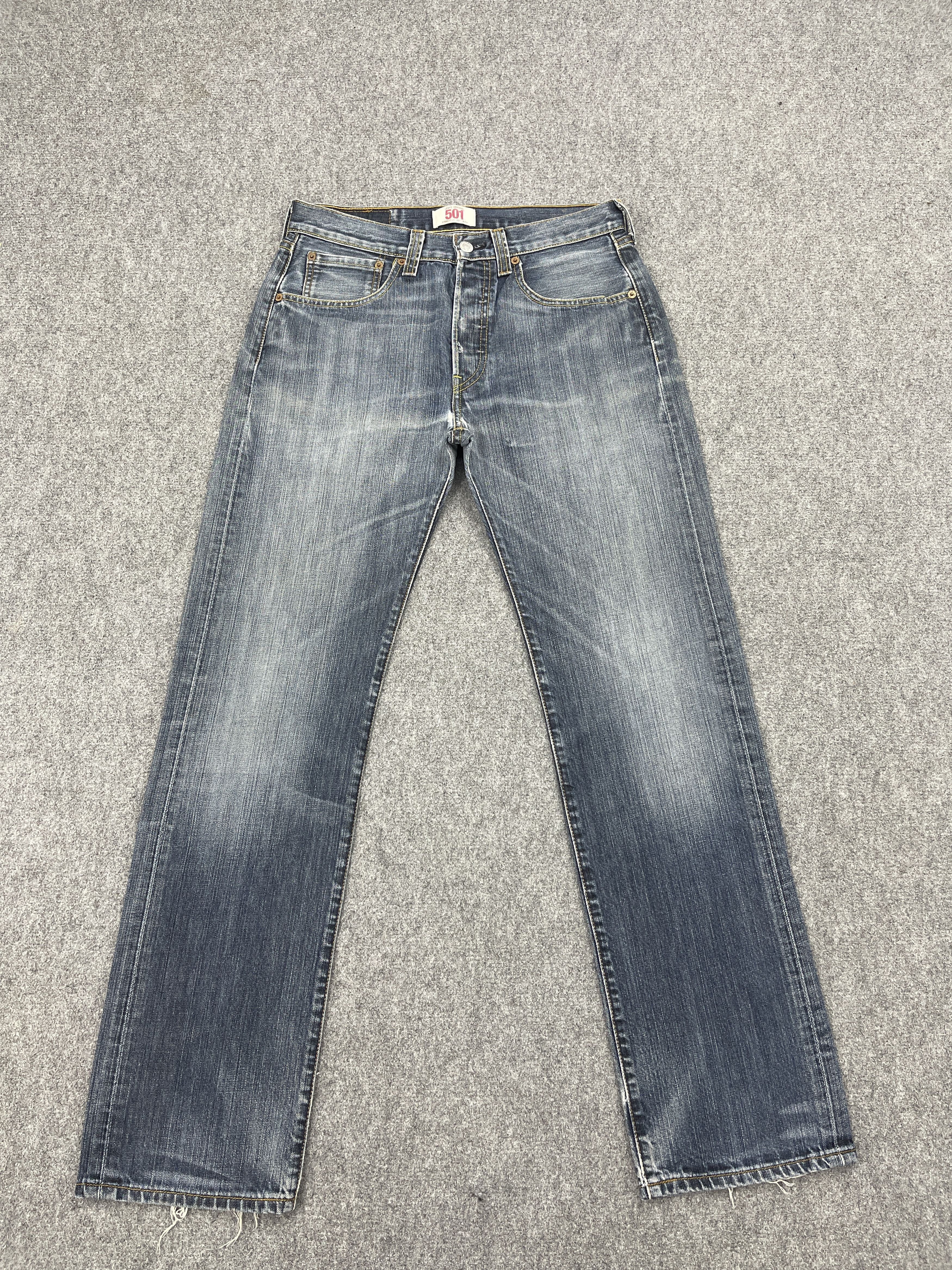 Faded Blue Vintage Levis 501 Denim Jeans