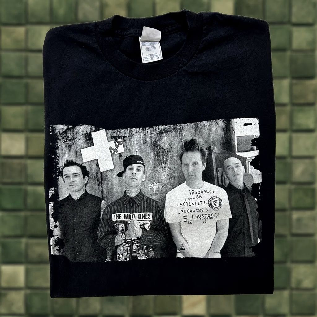 AAA VINTAGE +44 North American Tour 2007 Band Tee Large Mark Hoppus Travis Barker Shirt Adult Large Black 2007 Tour Band Mens Women Ladies Boys Girls Size US L / EU 52-54 / 3 - 1 Thumbnail