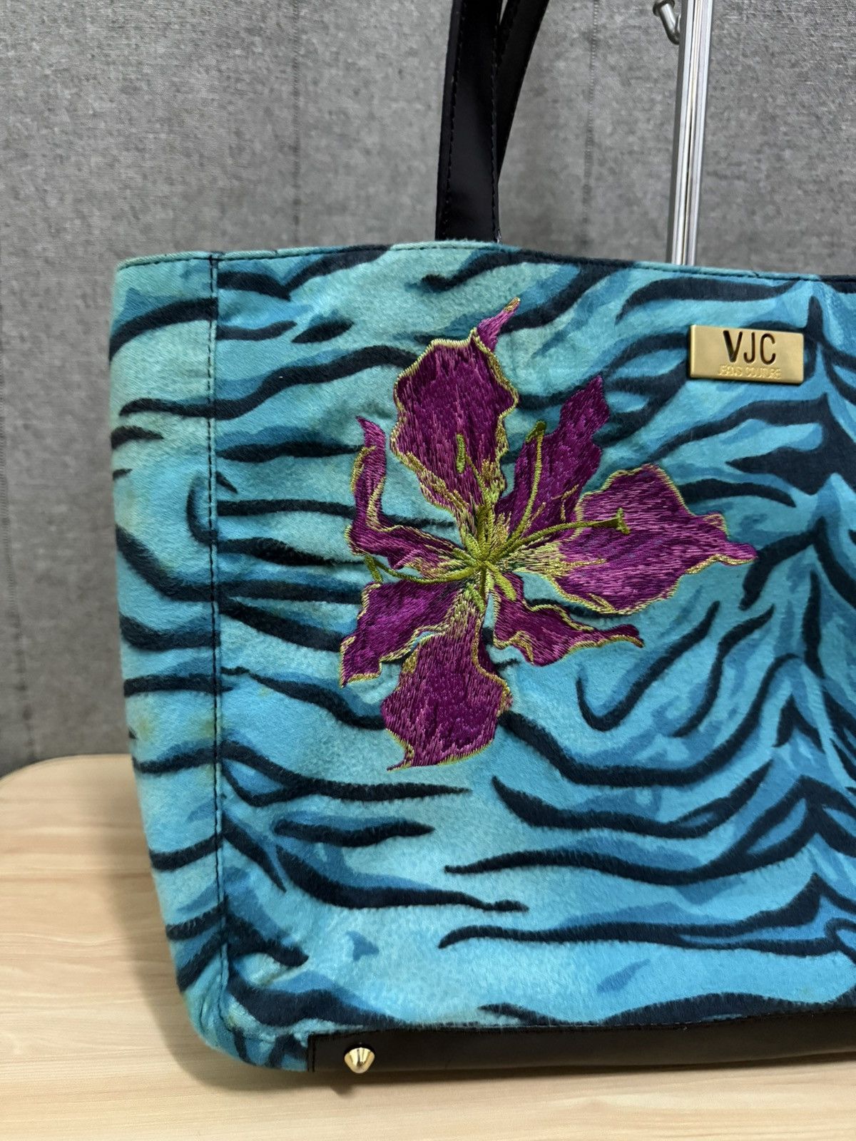Versace Jeans Couture Versace Jeans Couture faux fur blue zebra stripe pattern. Size ONE SIZE - 4 Thumbnail