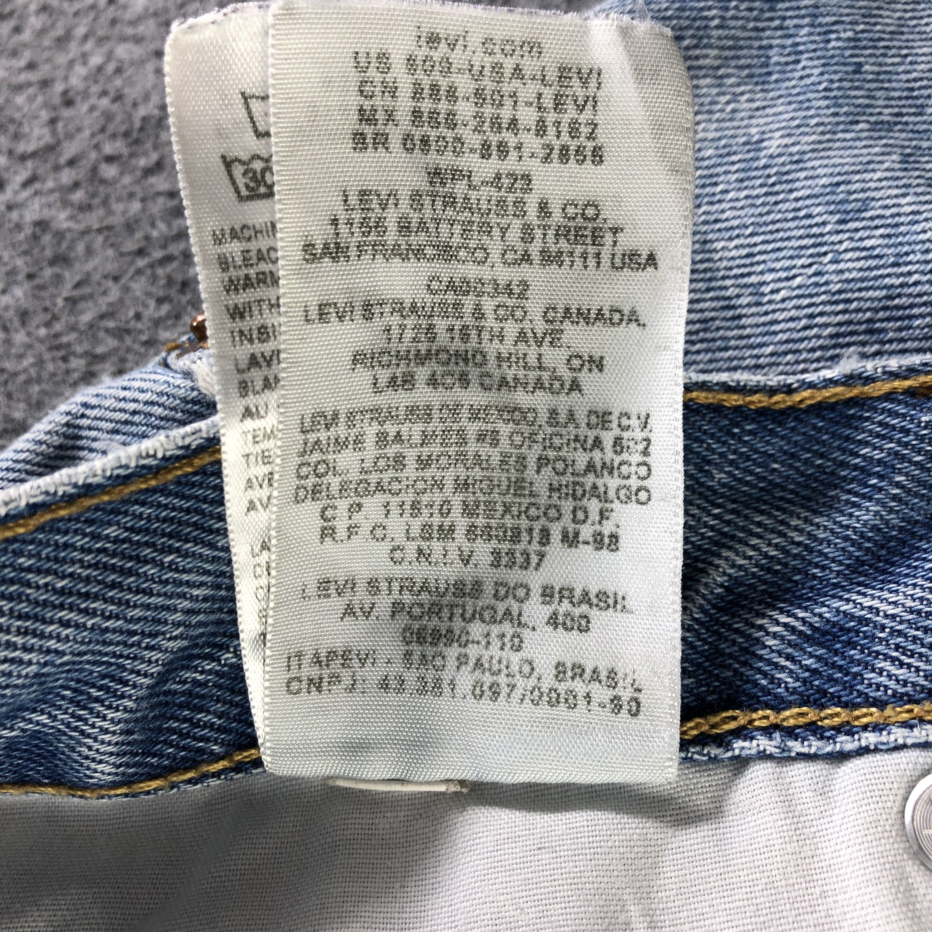 Levi's Vintage Blue Wash Levis 559 Jeans-J3427 Size US 43 - 13 Thumbnail
