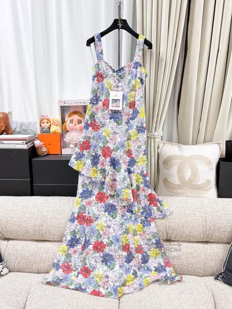 Chanel Chanel Colorful oil painting graffiti hollow flower dress Size XS / US 0-2 / IT 36-38 - 1 Thumbnail