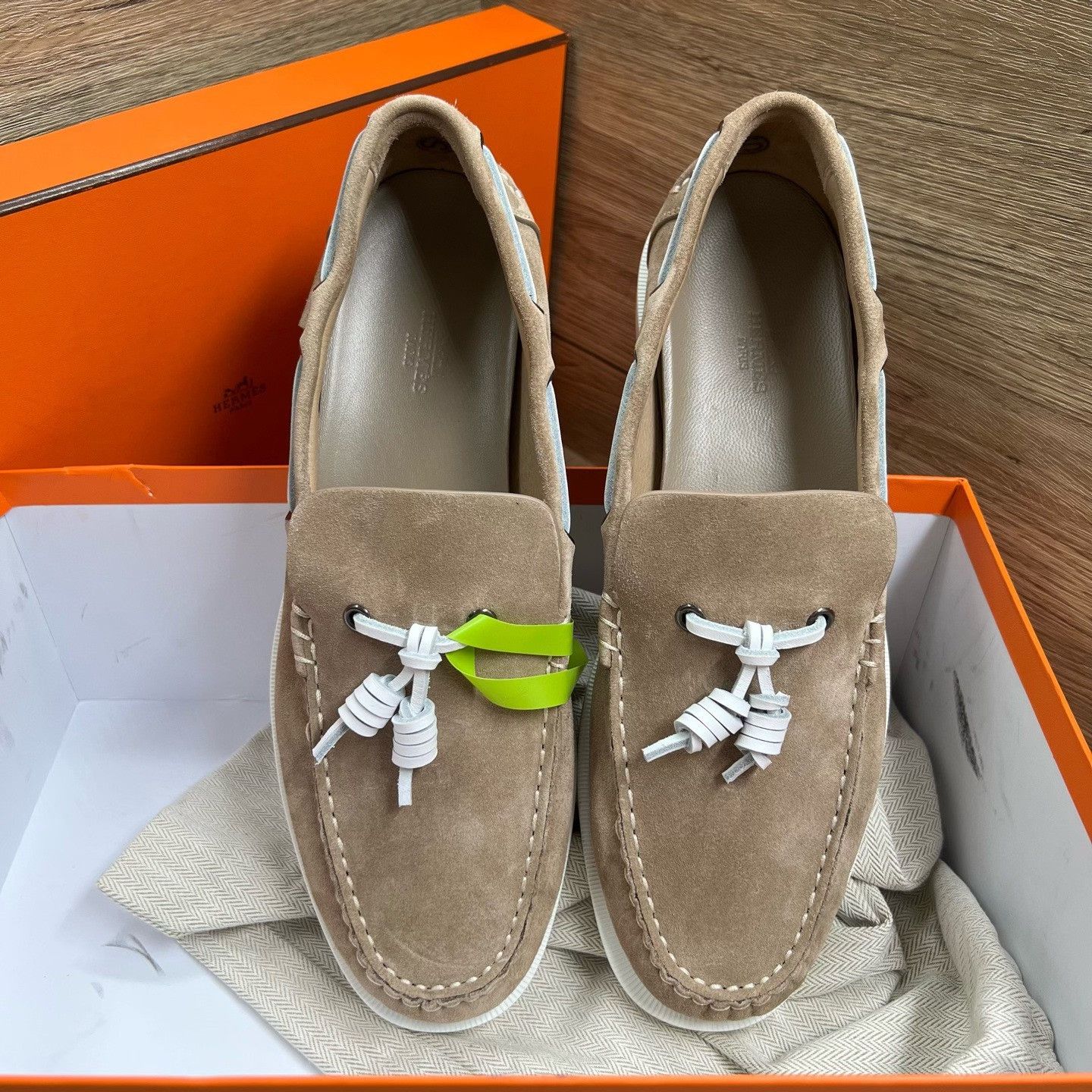 Hermes Hermes White Slip Ons 7 Men Size US 7 / EU 40 - 1 Thumbnail