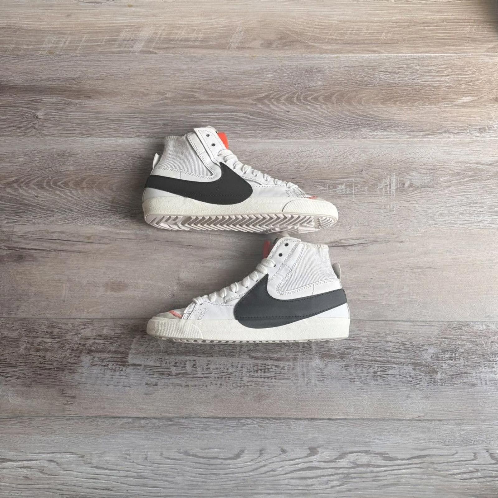 Nike NIKE • Blazer Mid 77 Jumbo "White Black" (11M) Size US 11 / EU 44 - 1 Thumbnail