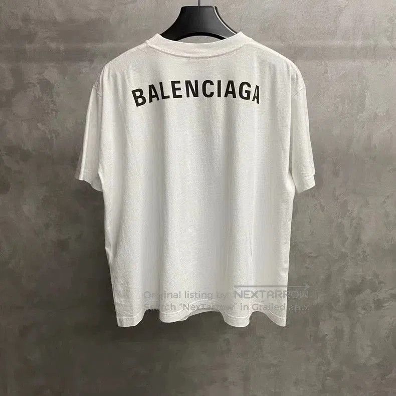 Balenciaga Balenciaga White Back Logo Short Sleeve. Size US S / EU 44-46 / 1 - 1 Thumbnail