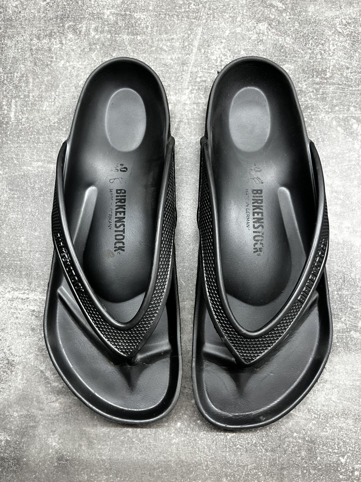 Birkenstock Birkenstock Honolulu Essentials EVA Thong Sandals Black Size US 8 / IT 38 - 1 Thumbnail
