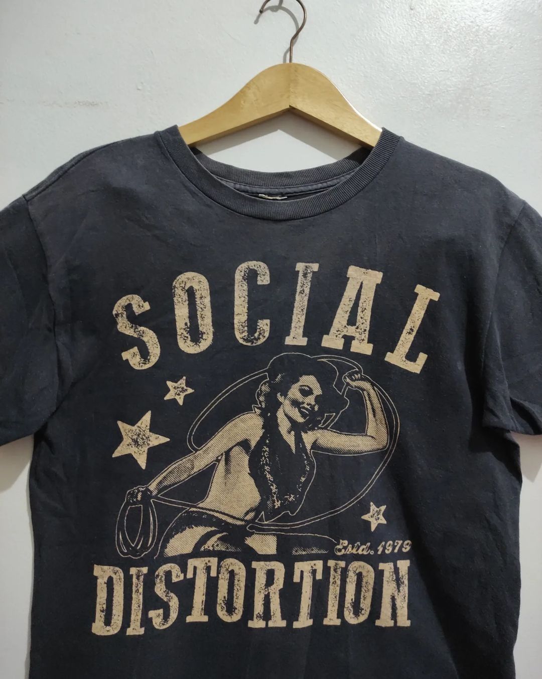 Band Tees Social Distortion CowGirl T-shirt Tag AAA Size US L / EU 52-54 / 3 - 2 Thumbnail
